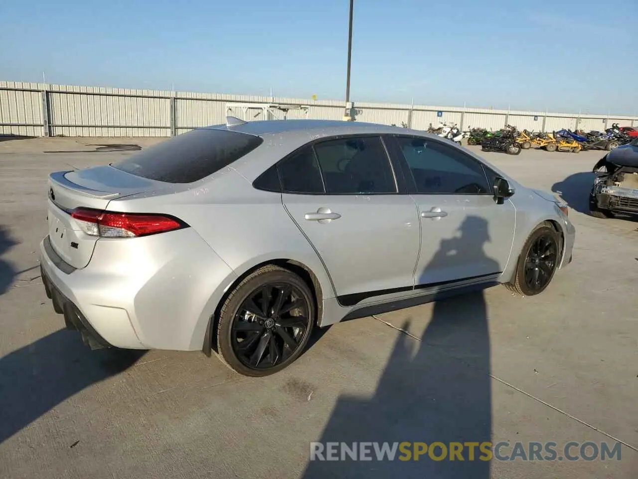 3 fotografías del automóvil dañado 5YFS4MCE3RP178273 TOYOTA COROLLA 2024
