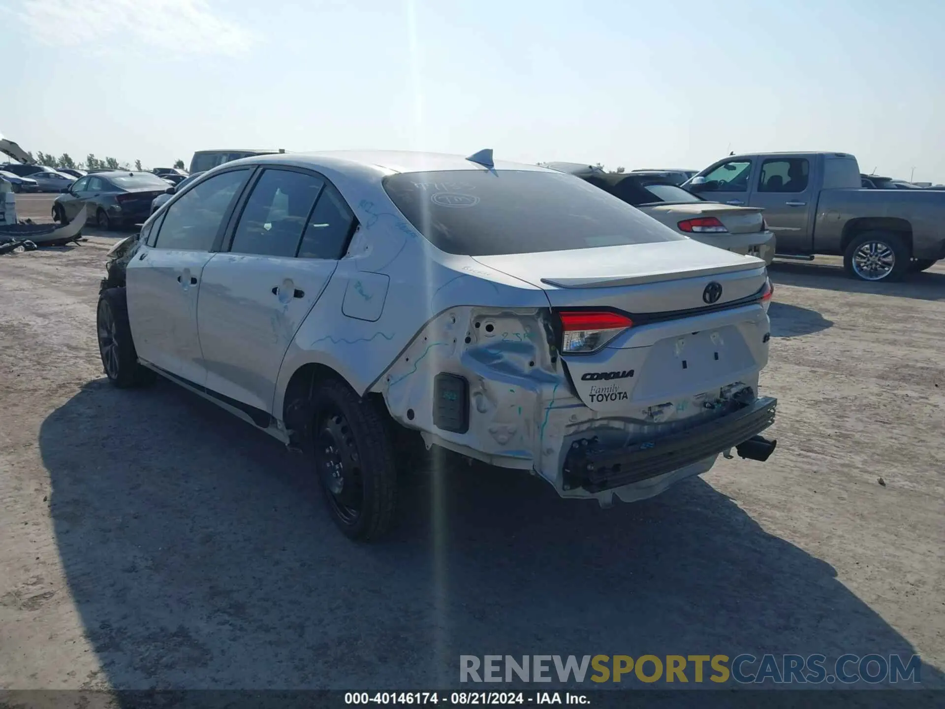 3 fotografías del automóvil dañado 5YFS4MCE3RP179455 TOYOTA COROLLA 2024