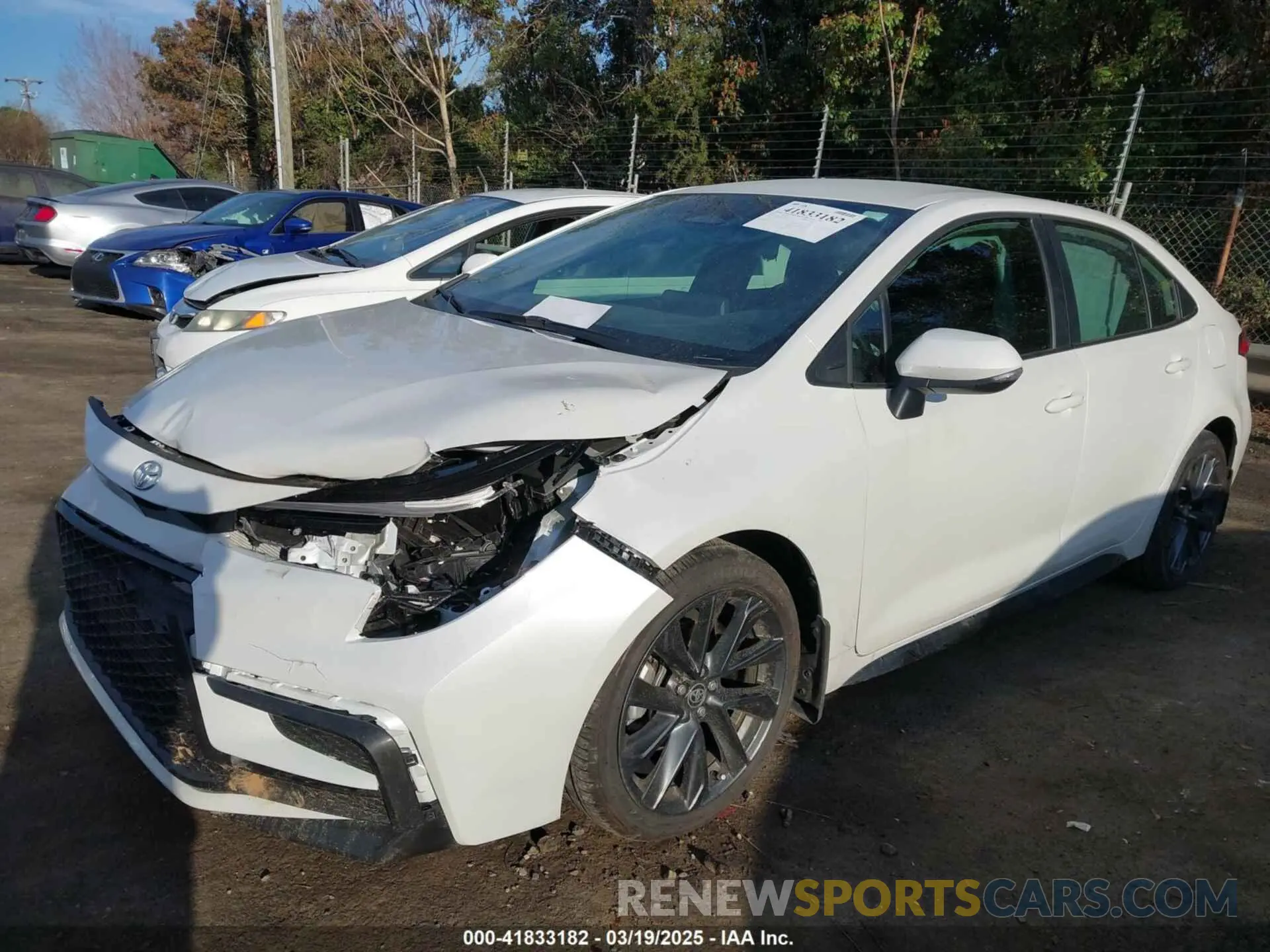 2 fotografías del automóvil dañado 5YFS4MCE3RP216696 TOYOTA COROLLA 2024
