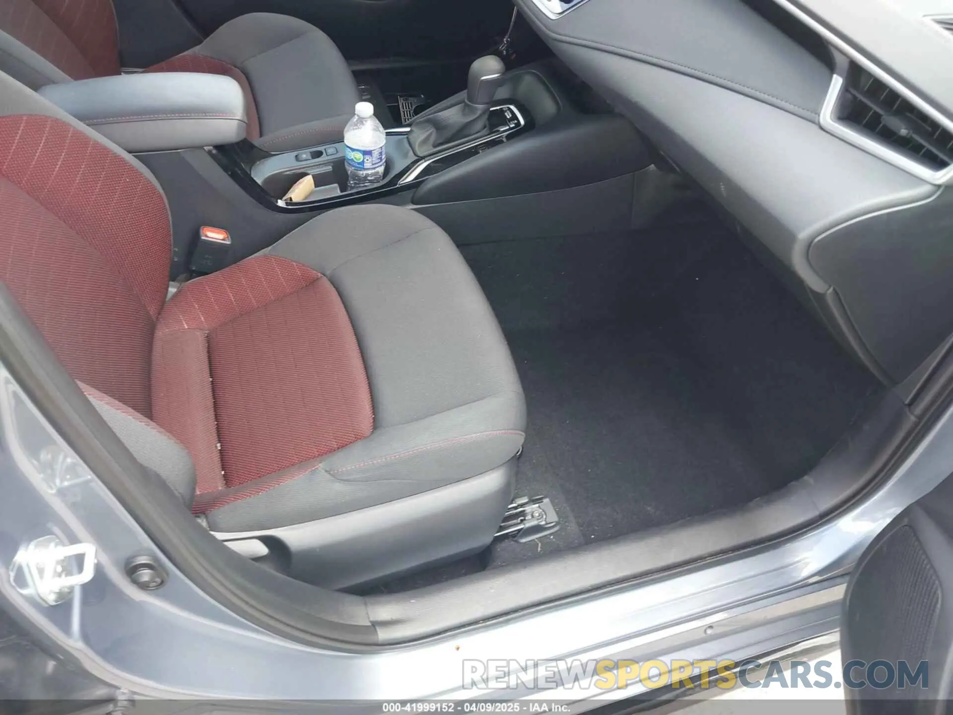 5 fotografías del automóvil dañado 5YFS4MCE5RP178100 TOYOTA COROLLA 2024