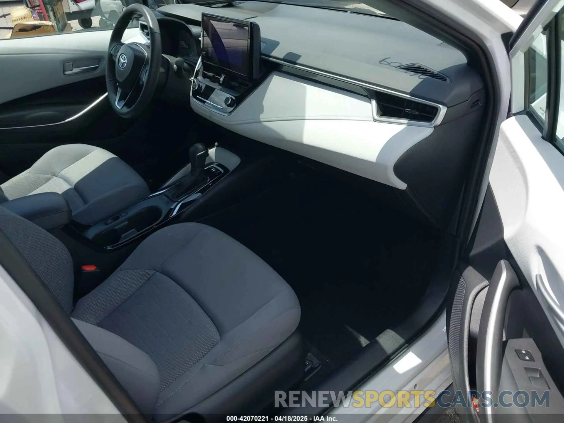 5 fotografías del automóvil dañado 5YFS4MCE5RP182874 TOYOTA COROLLA 2024