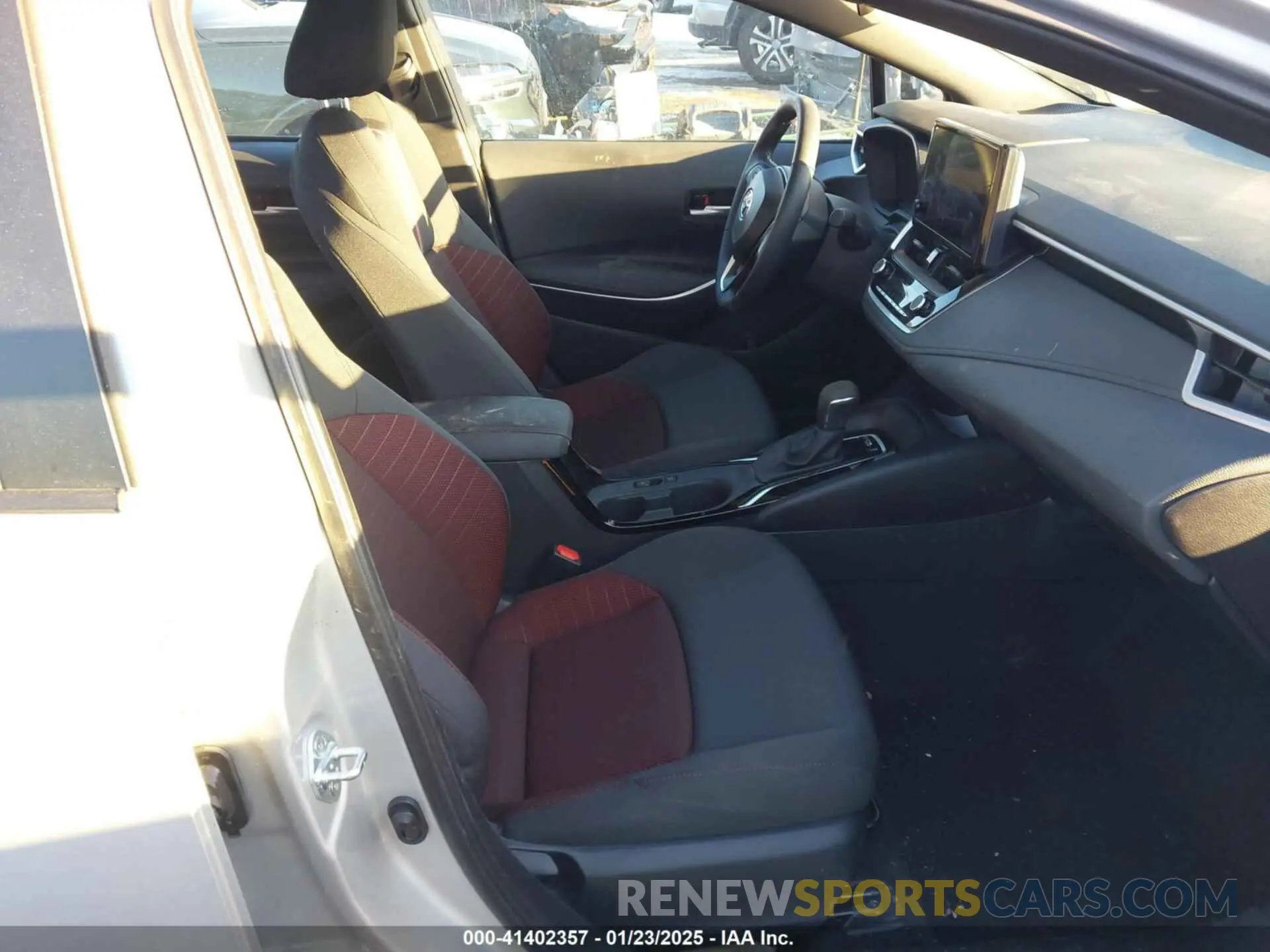 5 fotografías del automóvil dañado 5YFS4MCE8RP211249 TOYOTA COROLLA 2024