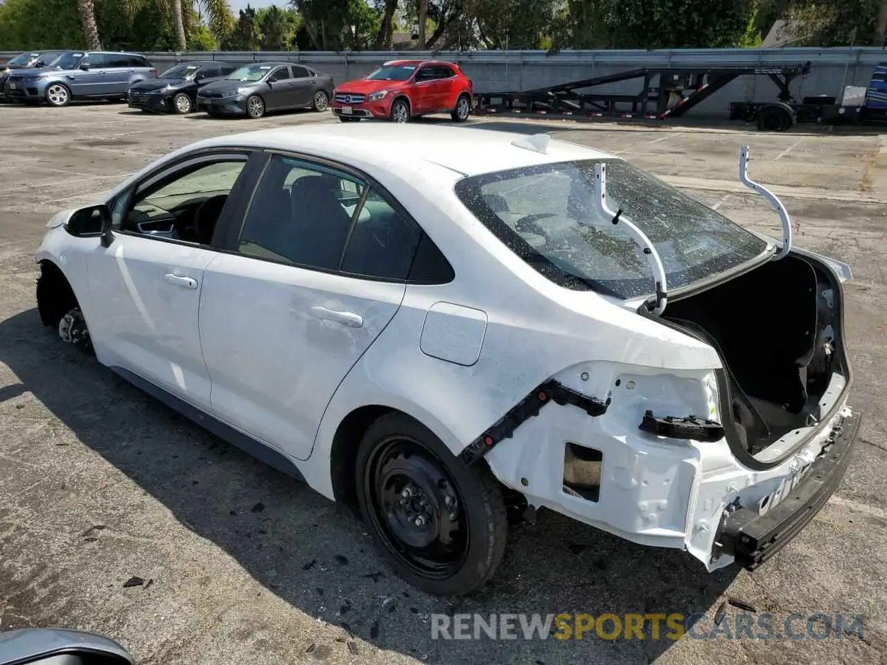 2 fotografías del automóvil dañado 5YFS4MCE8RP215544 TOYOTA COROLLA 2024