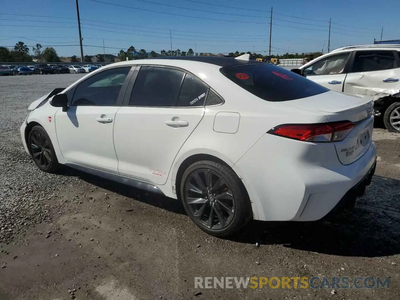 2 fotografías del automóvil dañado 5YFS4MCE9RP189844 TOYOTA COROLLA 2024
