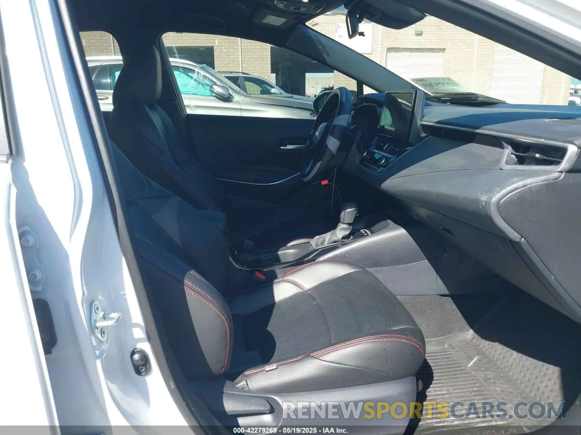 5 fotografías del automóvil dañado 5YFS4MCE9RP205640 TOYOTA COROLLA 2024