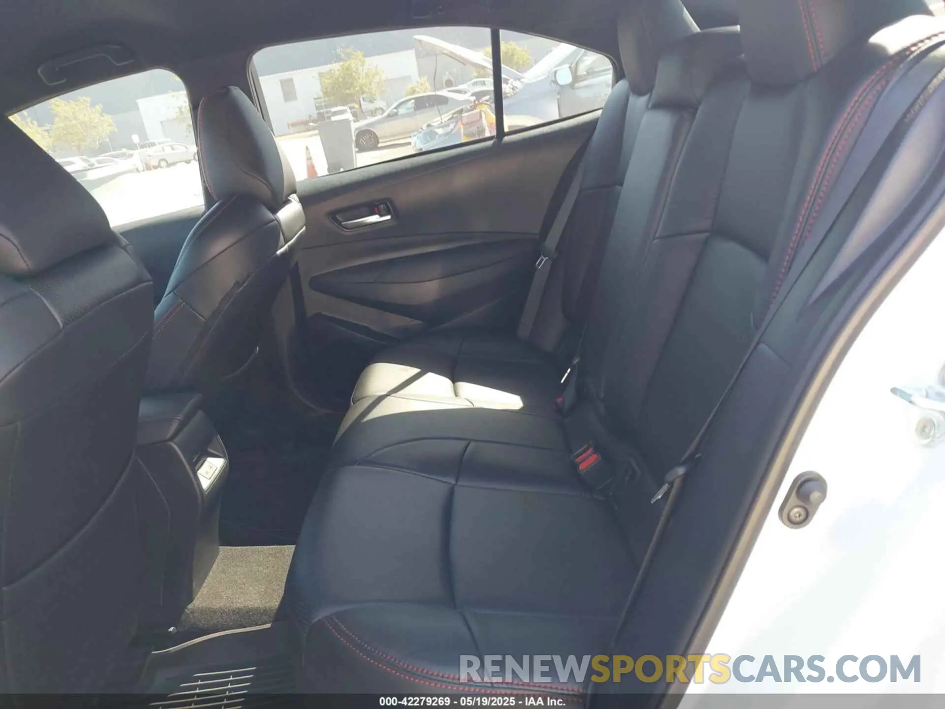 8 fotografías del automóvil dañado 5YFS4MCE9RP205640 TOYOTA COROLLA 2024