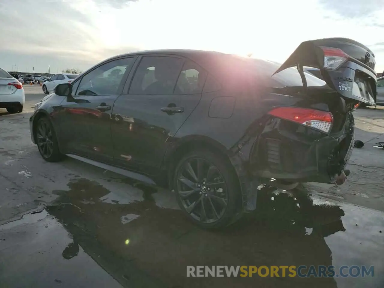 2 fotografías del automóvil dañado 5YFS4MCEXRP175452 TOYOTA COROLLA 2024