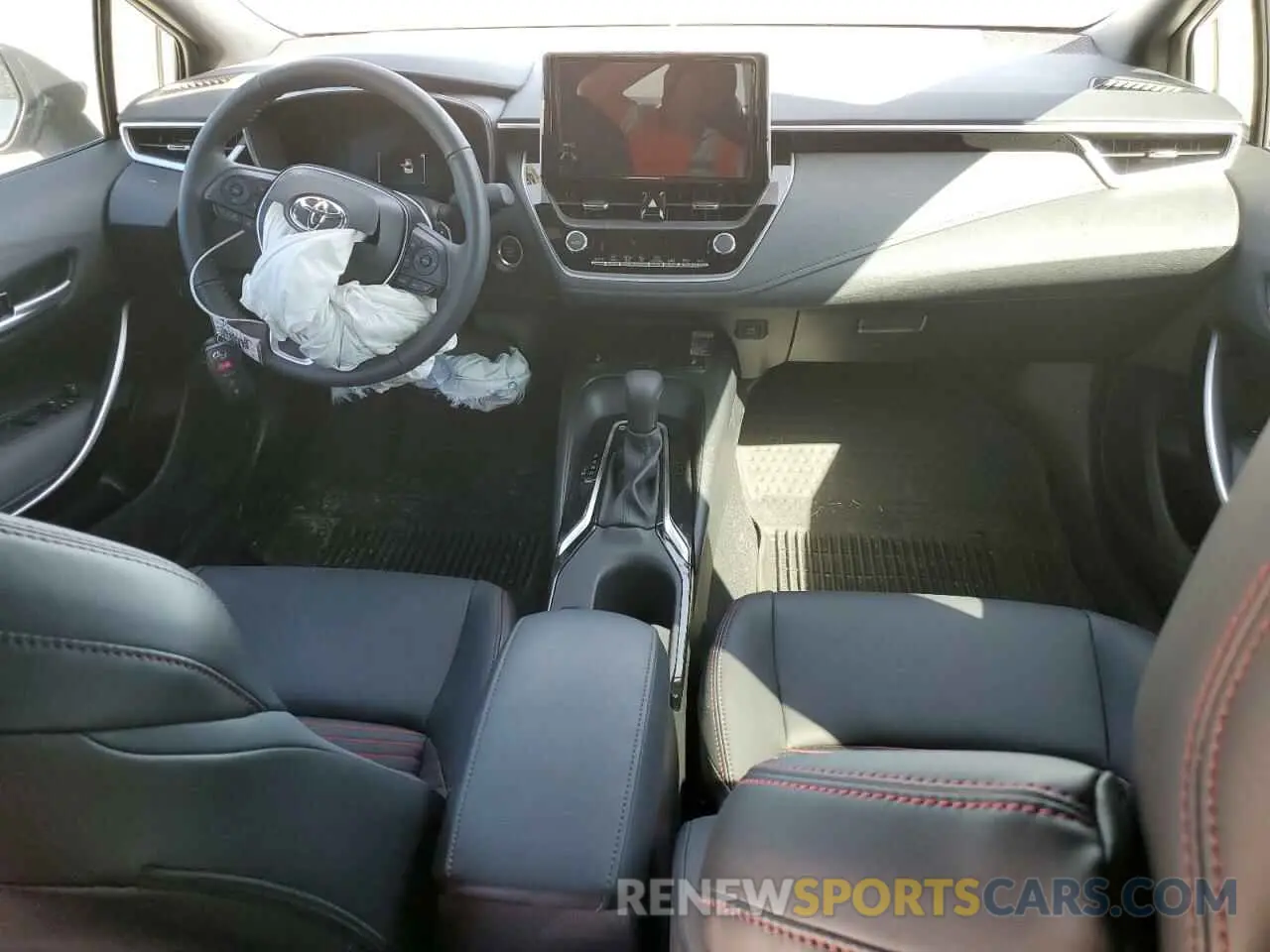 8 fotografías del automóvil dañado 5YFT4MCE1RP199384 TOYOTA COROLLA 2024