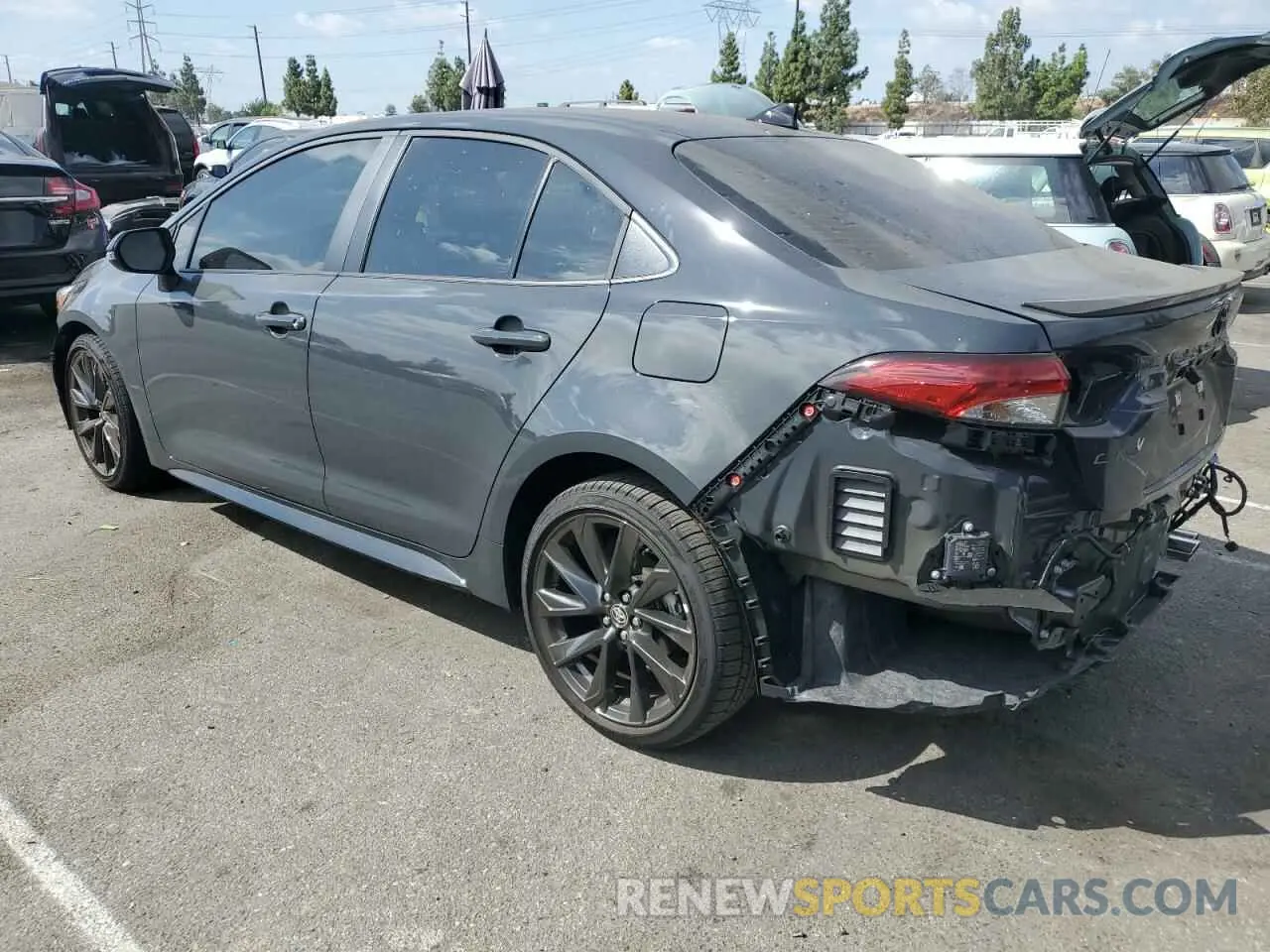 2 fotografías del automóvil dañado 5YFT4MCE7RP202692 TOYOTA COROLLA 2024