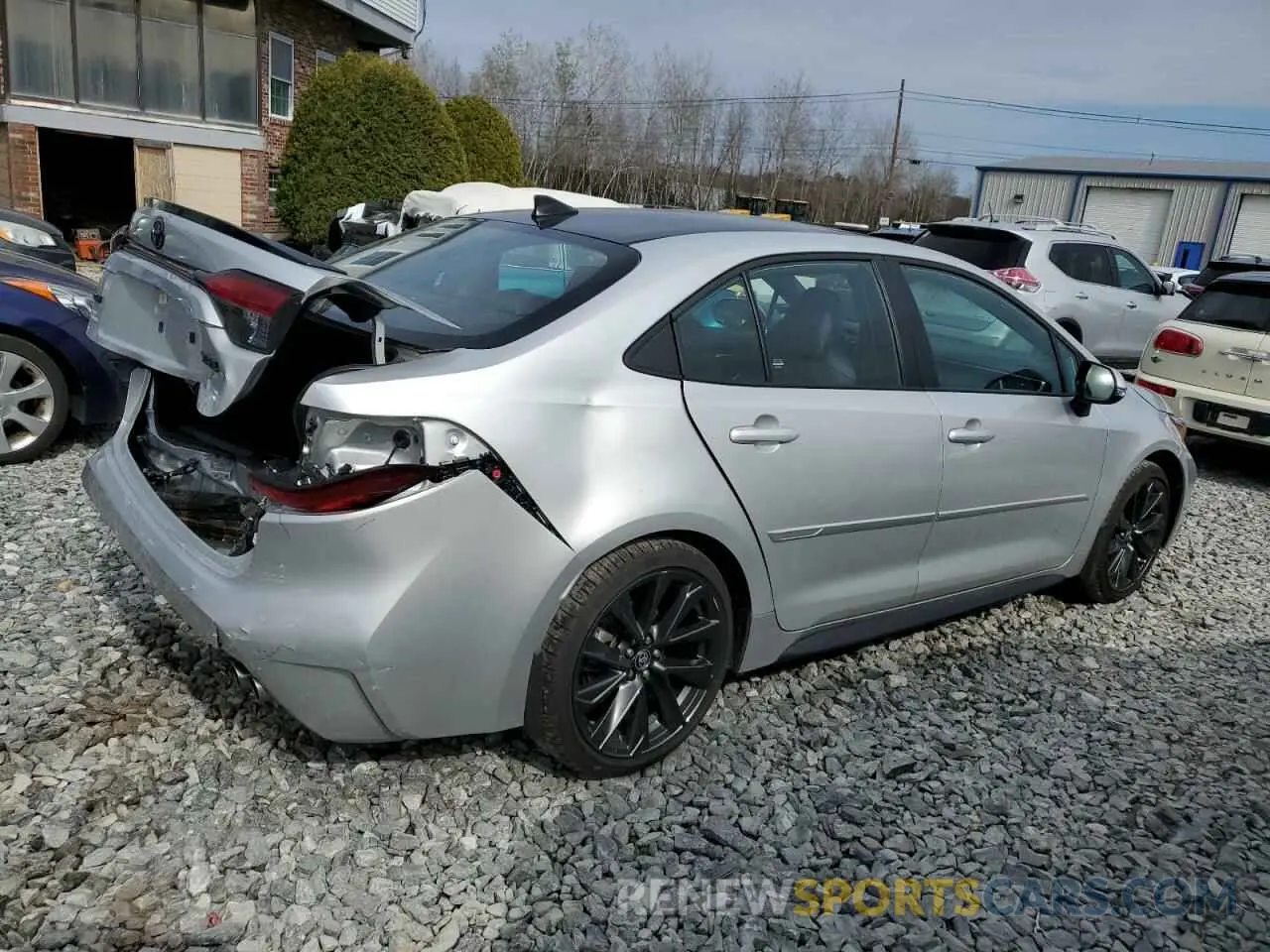 3 fotografías del automóvil dañado 5YFT4MCE9RP211040 TOYOTA COROLLA 2024