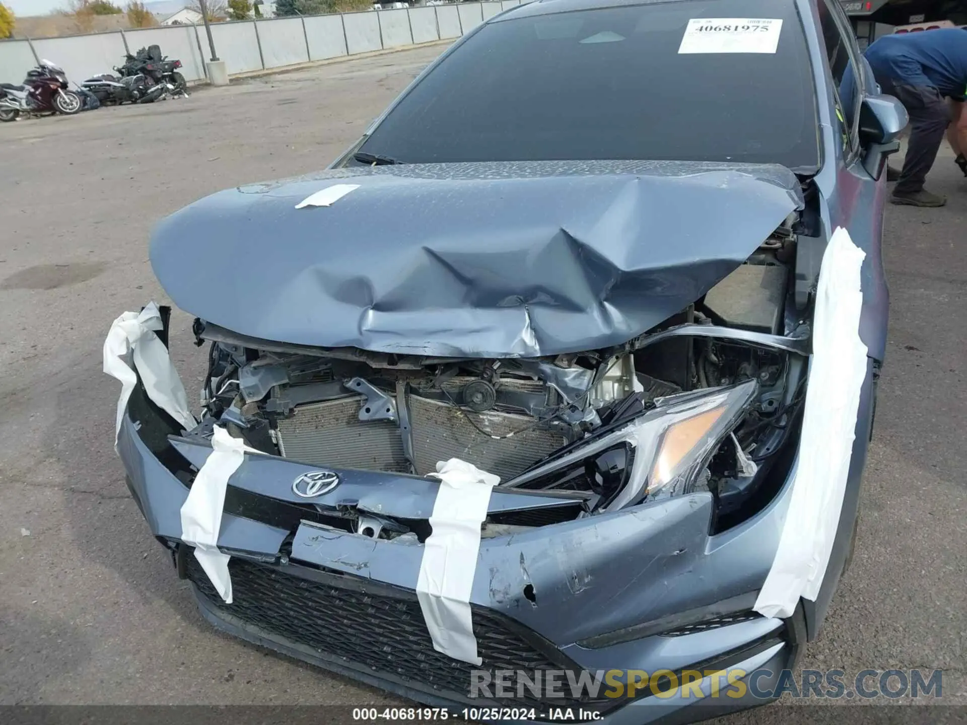 12 fotografías del automóvil dañado 5YFT4MCEXRP168473 TOYOTA COROLLA 2024