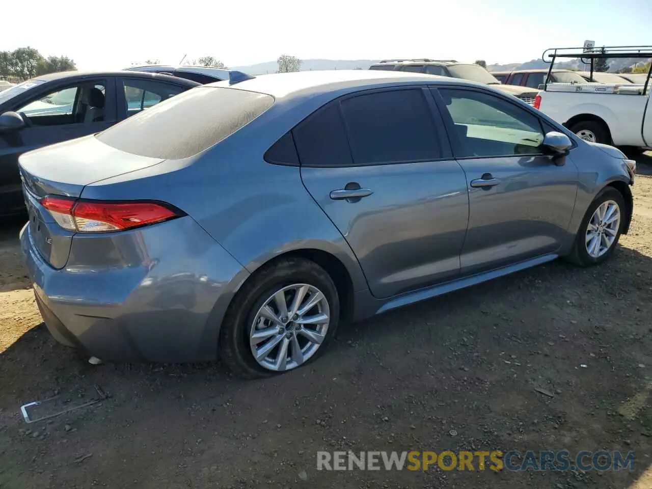 3 fotografías del automóvil dañado JTDB4MEE0R3018471 TOYOTA COROLLA 2024
