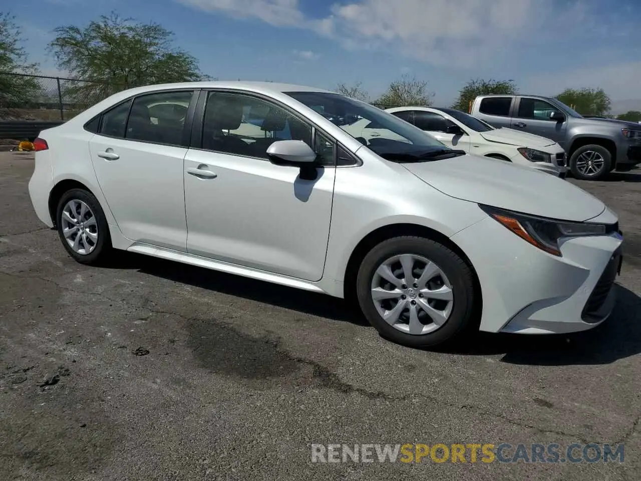 4 fotografías del automóvil dañado JTDB4MEE1R3024165 TOYOTA COROLLA 2024