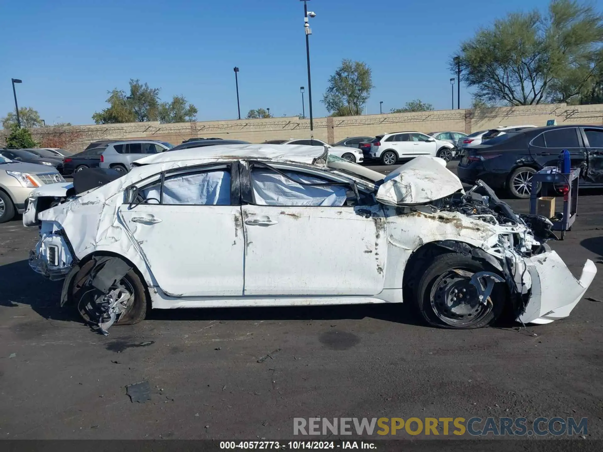 12 fotografías del automóvil dañado JTDB4MEE4R3023561 TOYOTA COROLLA 2024