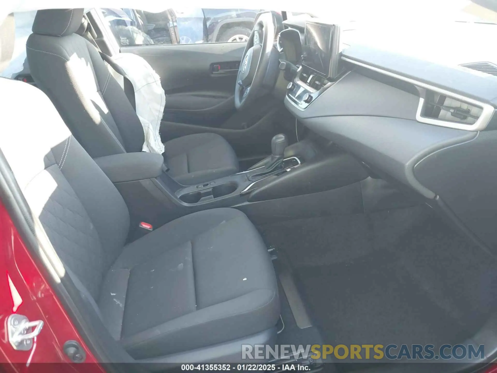5 fotografías del automóvil dañado JTDB4MEE4RJ016623 TOYOTA COROLLA 2024