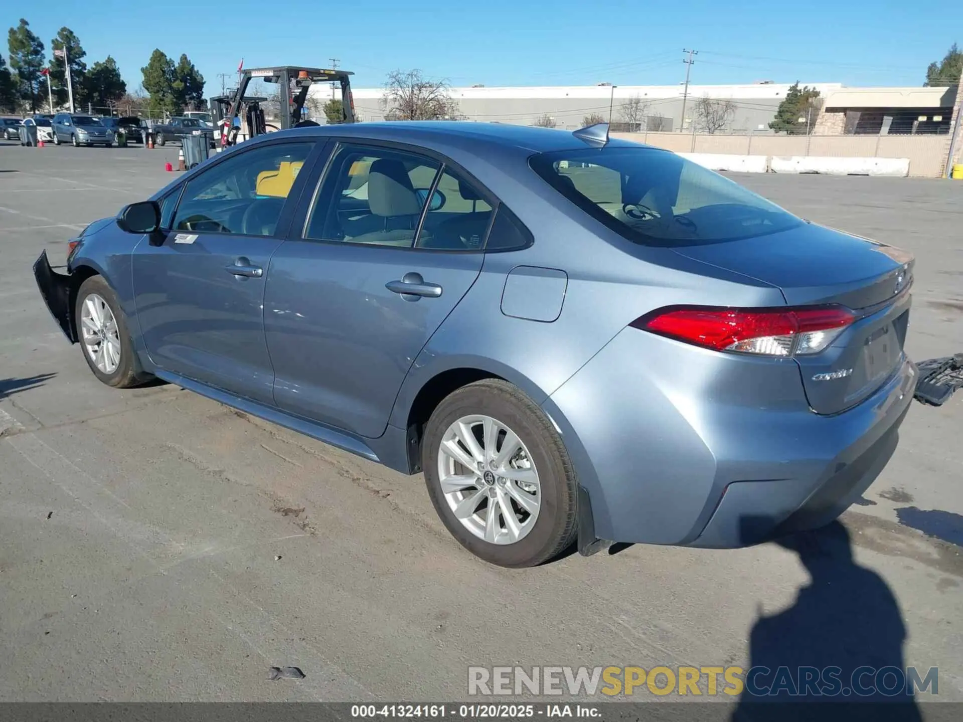 3 fotografías del automóvil dañado JTDB4MEE5R3024816 TOYOTA COROLLA 2024