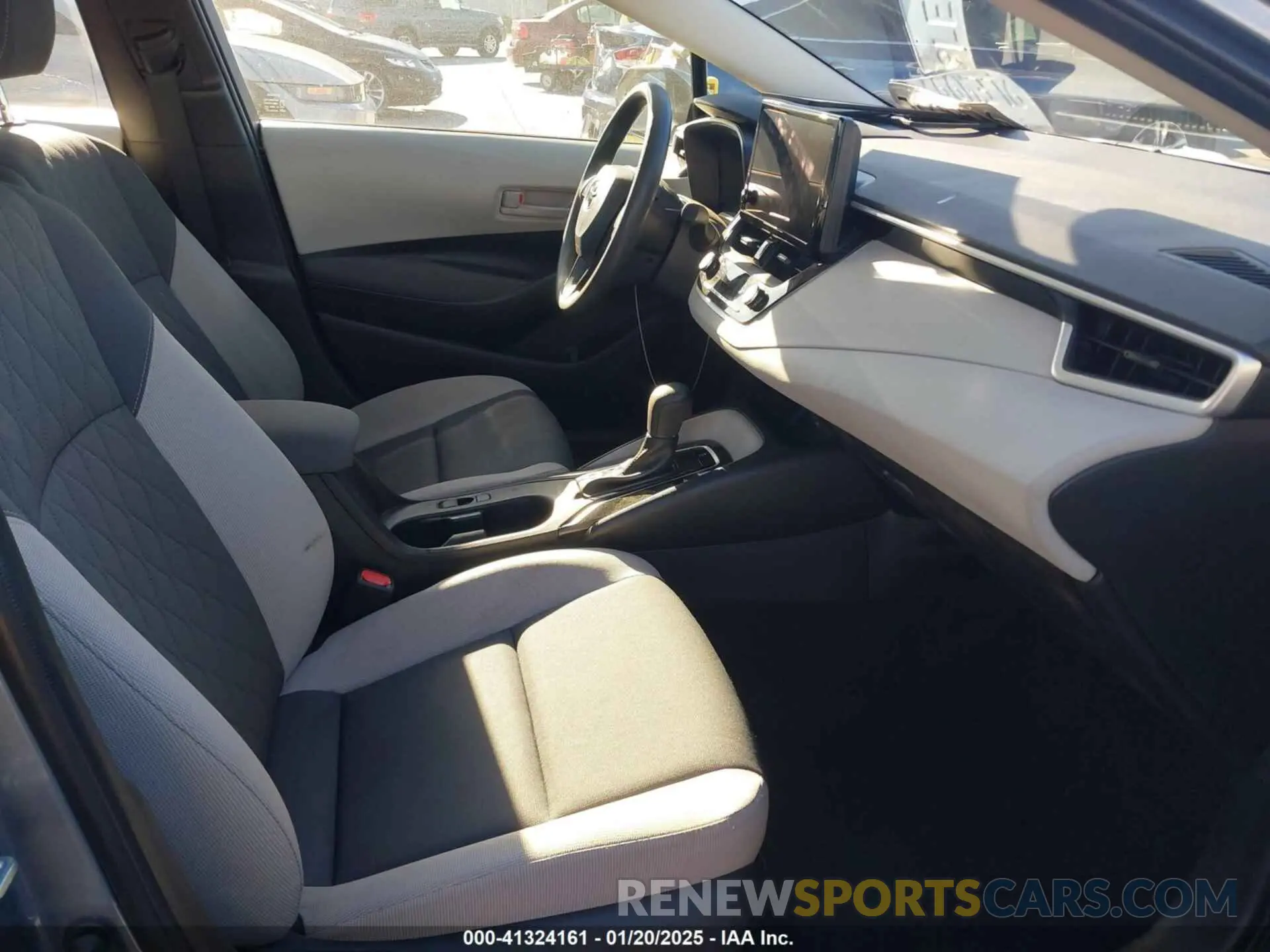 5 fotografías del automóvil dañado JTDB4MEE5R3024816 TOYOTA COROLLA 2024