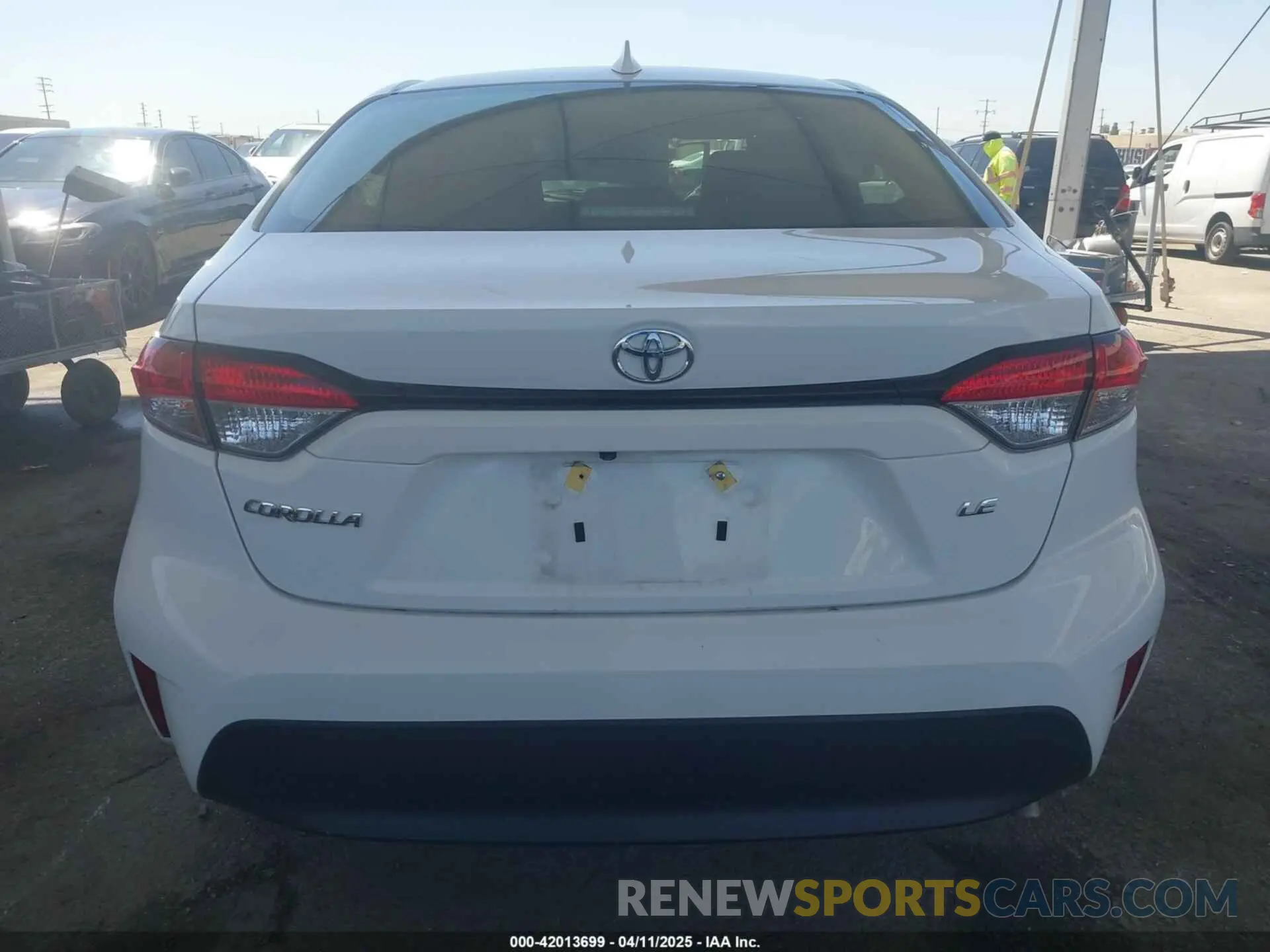 16 fotografías del automóvil dañado JTDB4MEE6RJ014534 TOYOTA COROLLA 2024