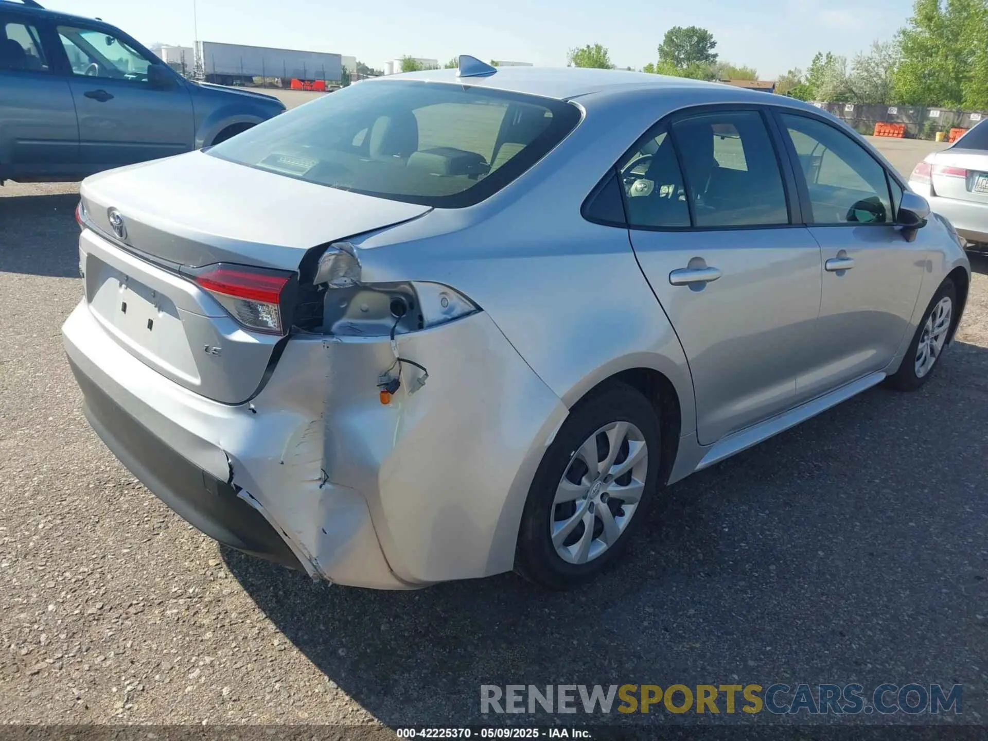 4 fotografías del automóvil dañado JTDB4MEE7R3020783 TOYOTA COROLLA 2024
