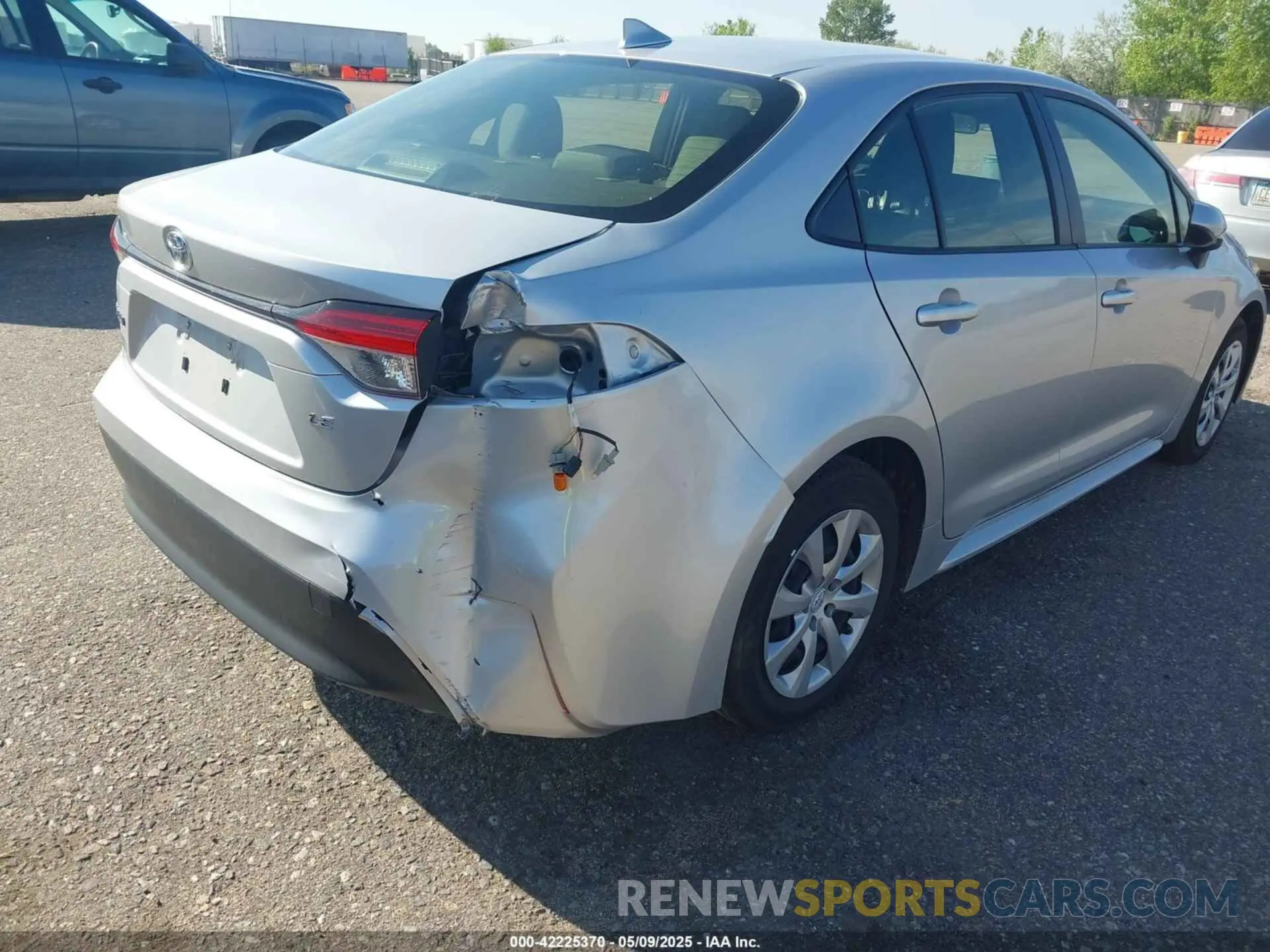 6 fotografías del automóvil dañado JTDB4MEE7R3020783 TOYOTA COROLLA 2024