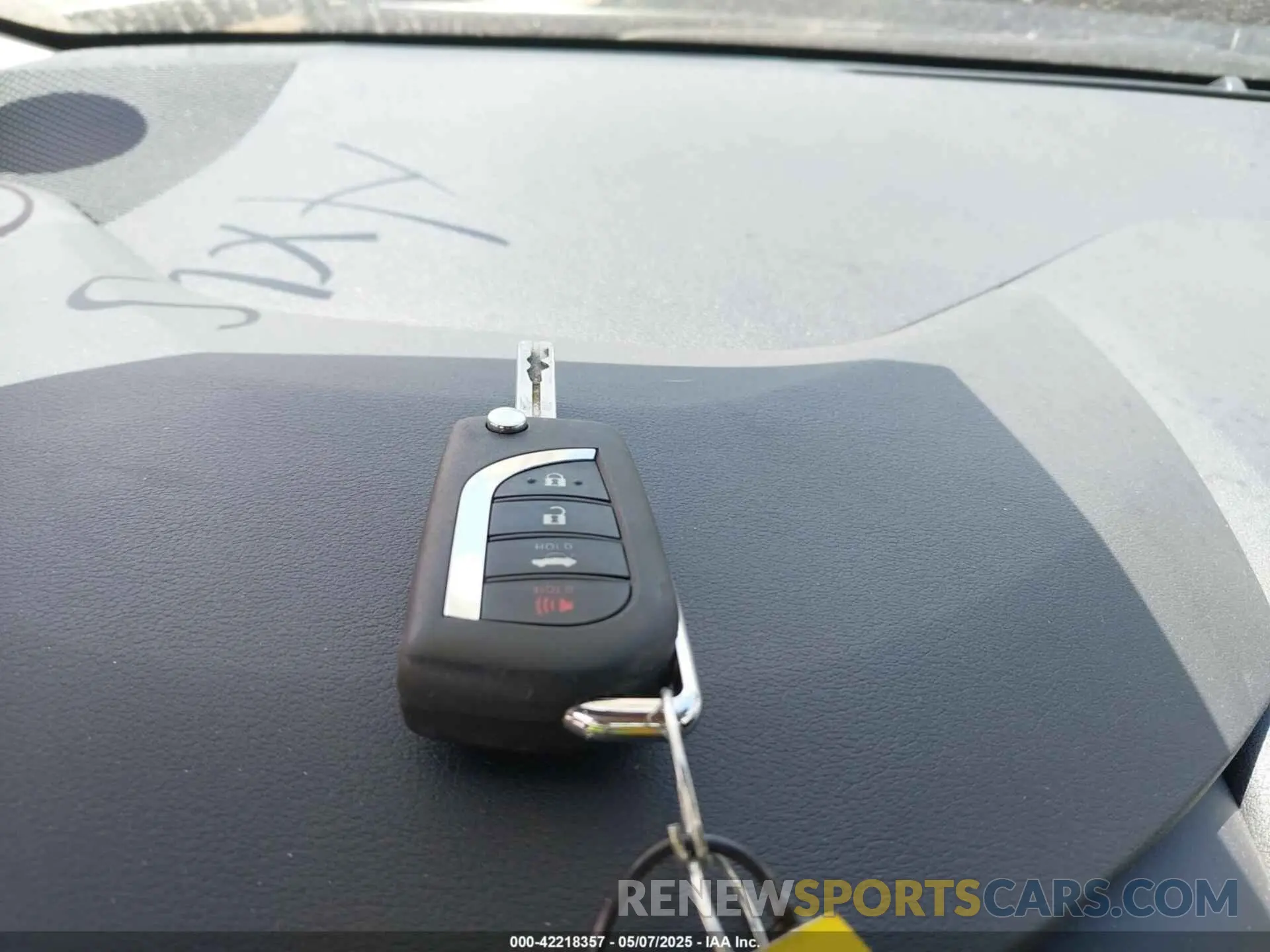 11 fotografías del automóvil dañado JTDB4MEE9RJ013314 TOYOTA COROLLA 2024