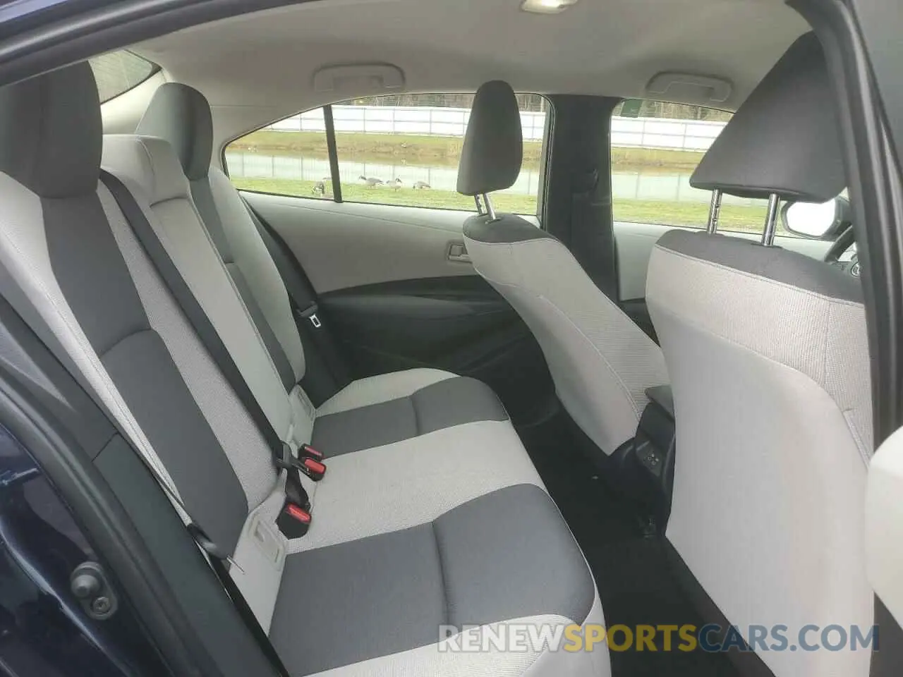 10 fotografías del automóvil dañado JTDB4MEE9RJ015435 TOYOTA COROLLA 2024