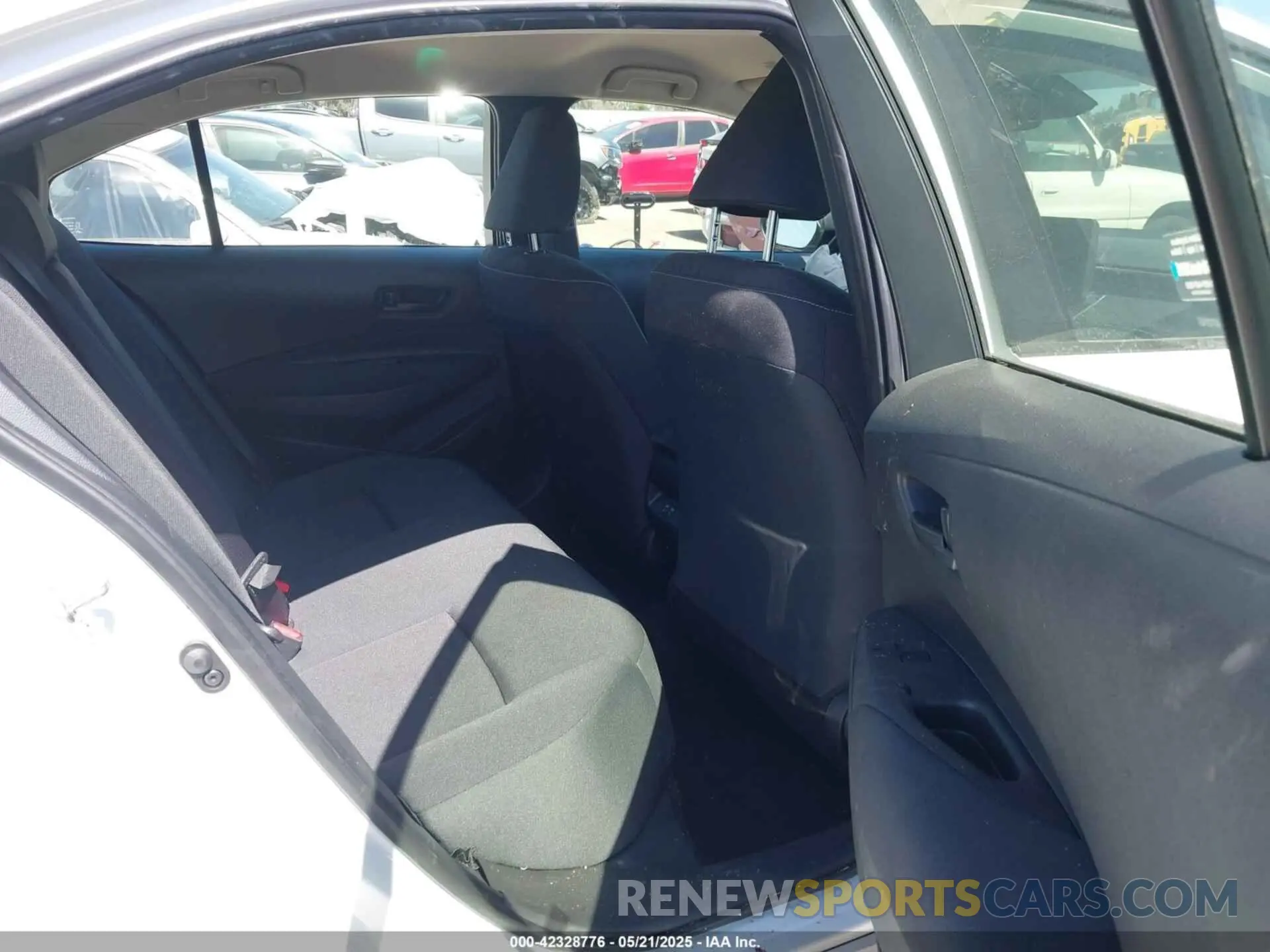 8 fotografías del automóvil dañado JTDB4MEE9RJ016648 TOYOTA COROLLA 2024