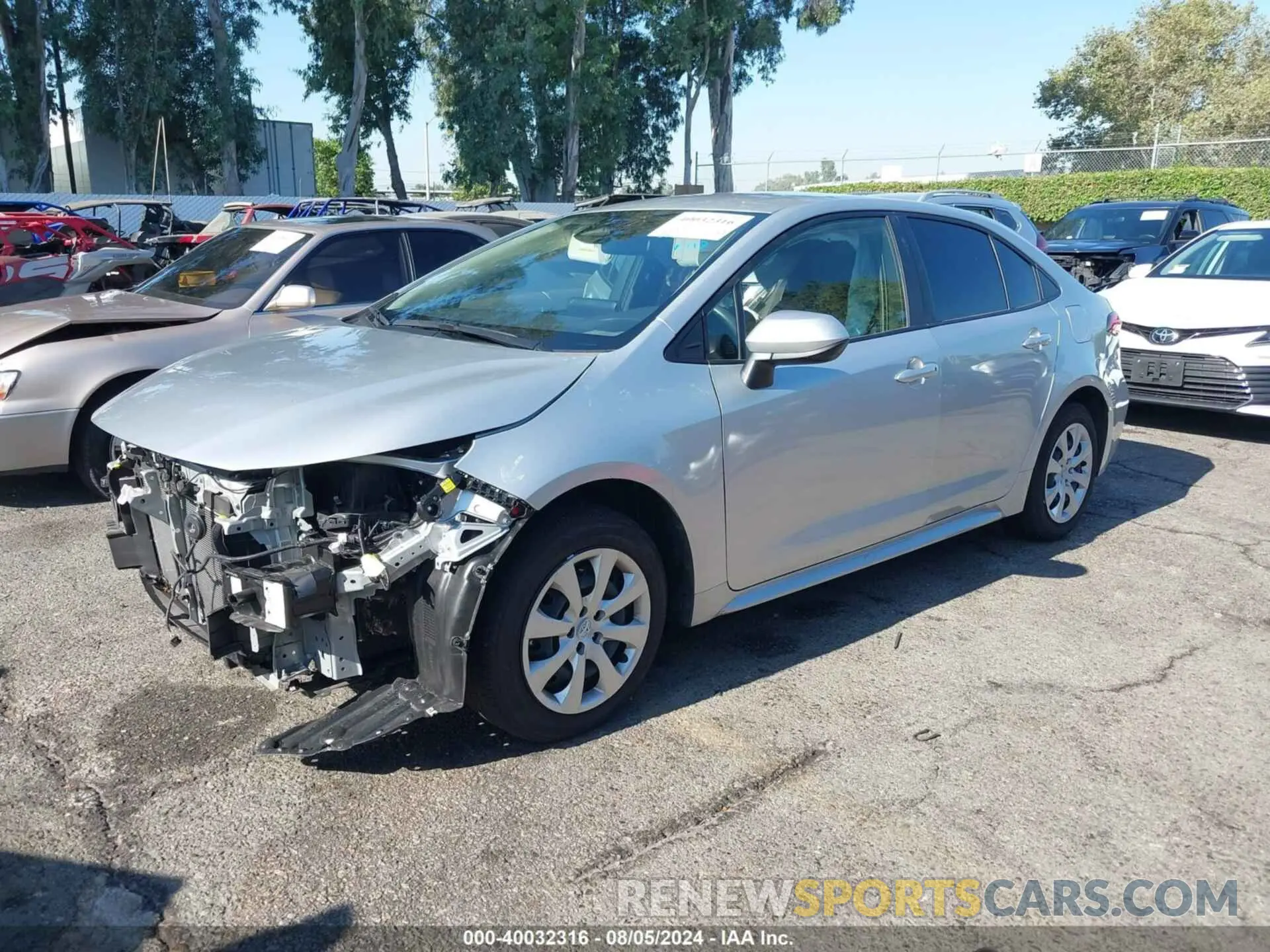 2 fotografías del automóvil dañado JTDB4MEEXR3024293 TOYOTA COROLLA 2024