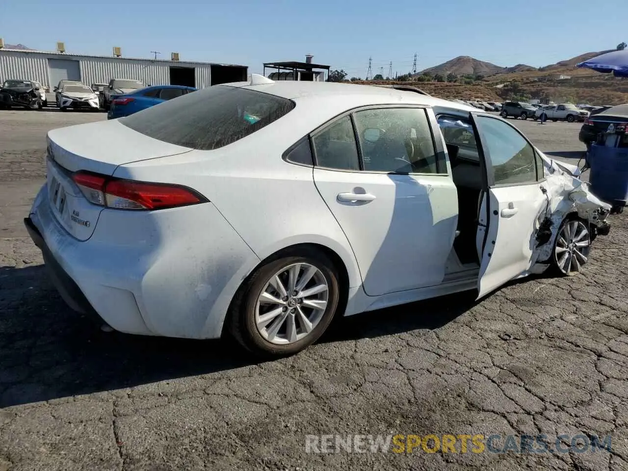 3 fotografías del automóvil dañado JTDBCMFE0R3032422 TOYOTA COROLLA 2024