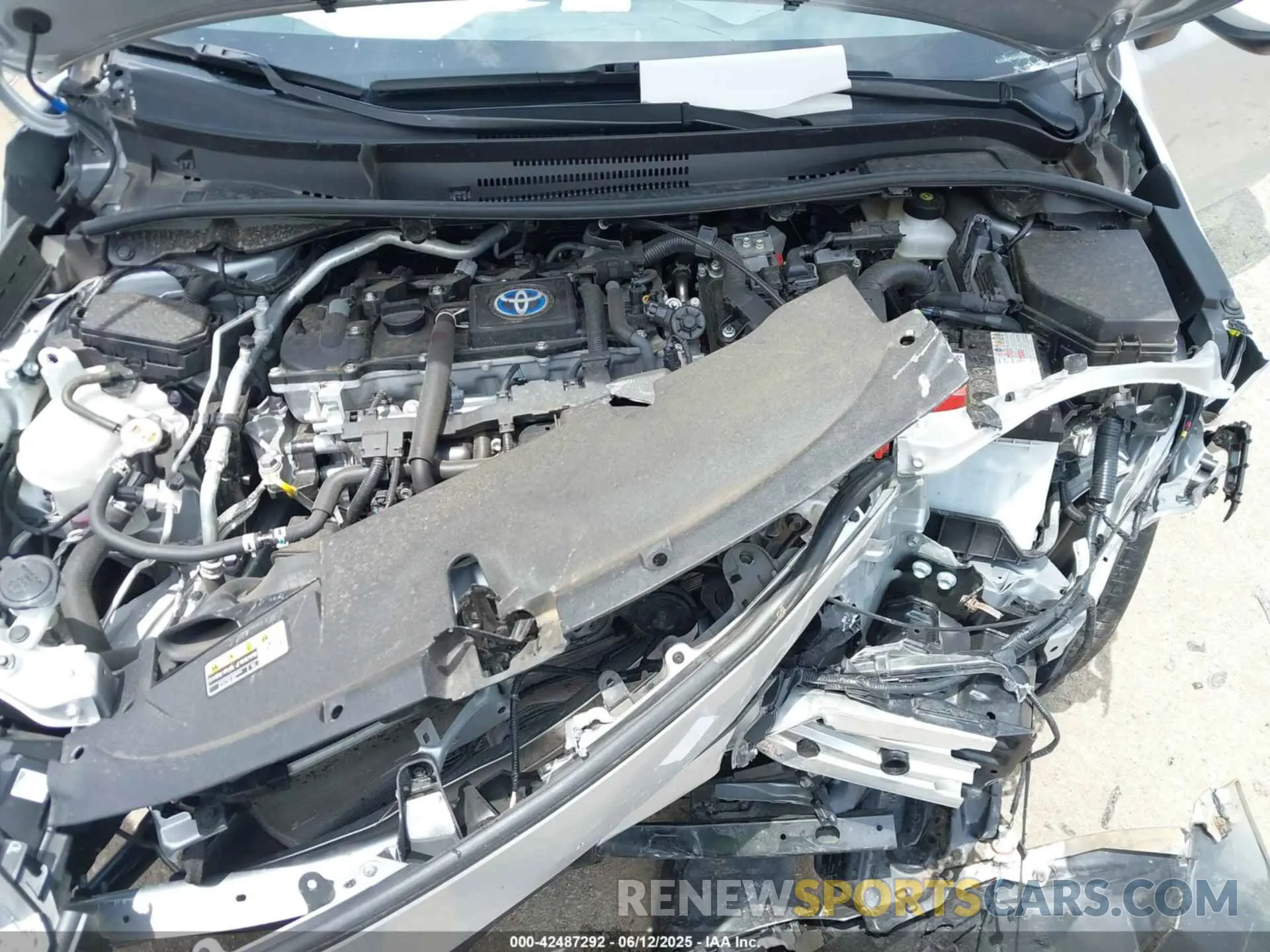 10 fotografías del automóvil dañado JTDBCMFE0R3039323 TOYOTA COROLLA 2024