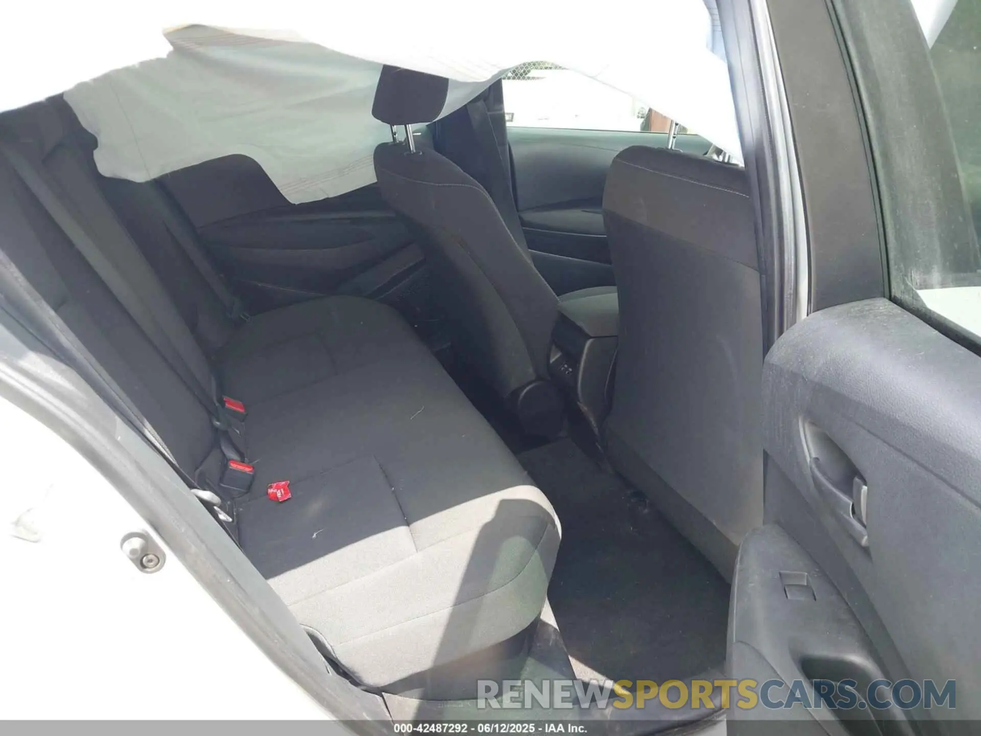 8 fotografías del automóvil dañado JTDBCMFE0R3039323 TOYOTA COROLLA 2024