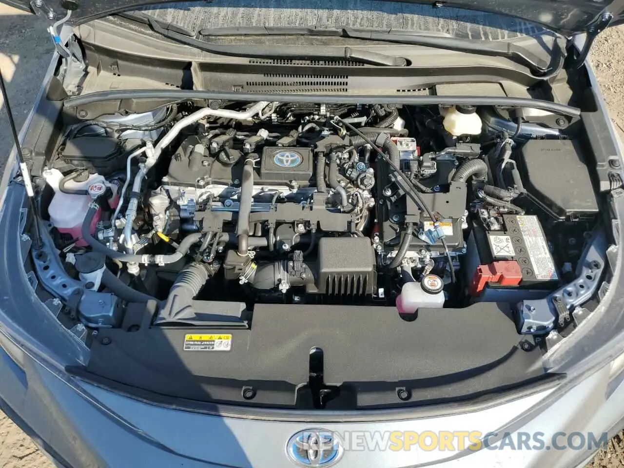 11 fotografías del automóvil dañado JTDBCMFE0R3042688 TOYOTA COROLLA 2024