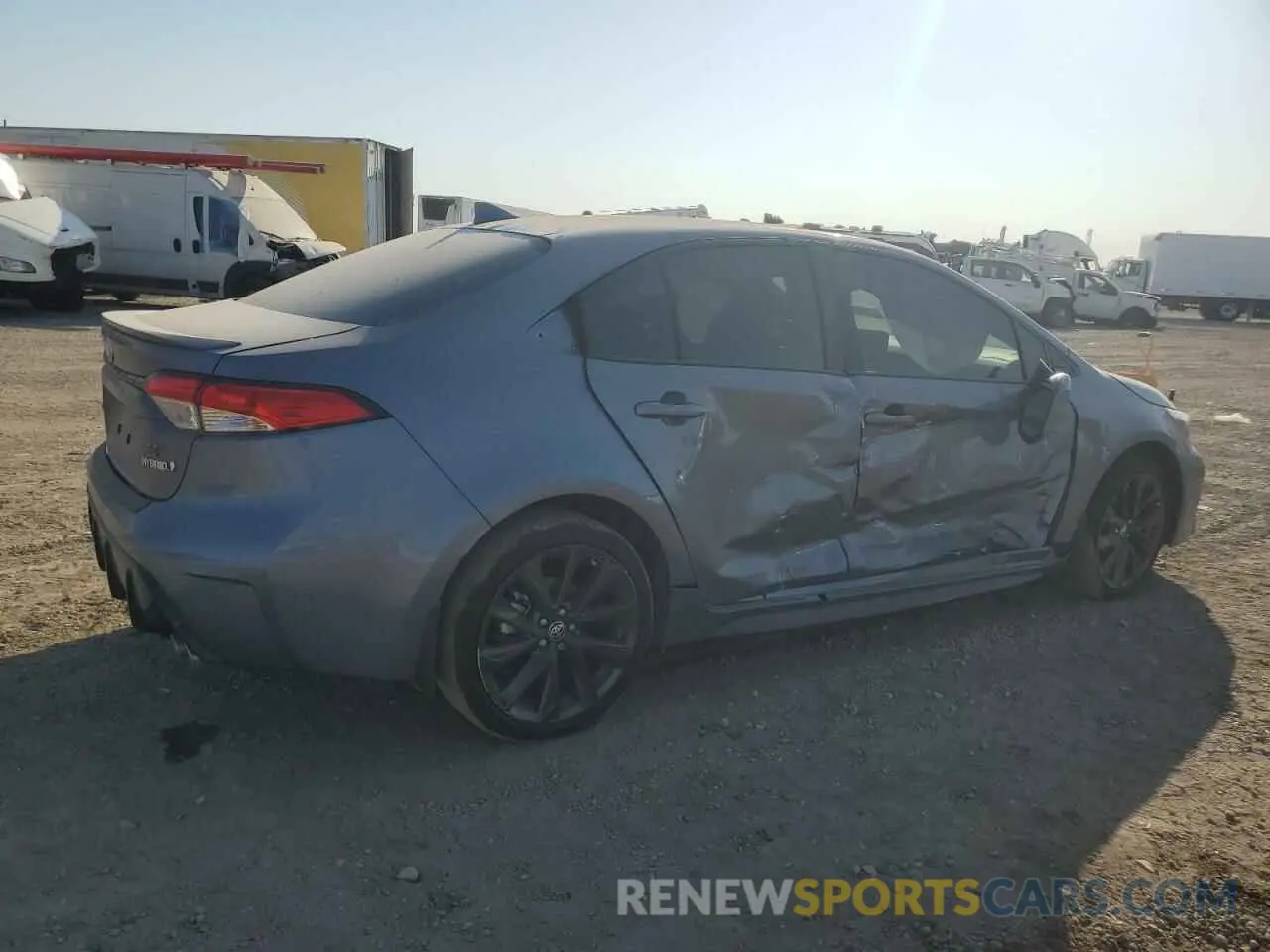 3 fotografías del automóvil dañado JTDBCMFE0R3042688 TOYOTA COROLLA 2024