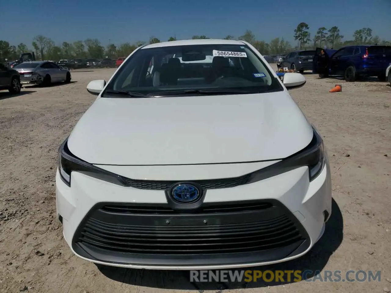 5 fotografías del automóvil dañado JTDBCMFE0R3047454 TOYOTA COROLLA 2024