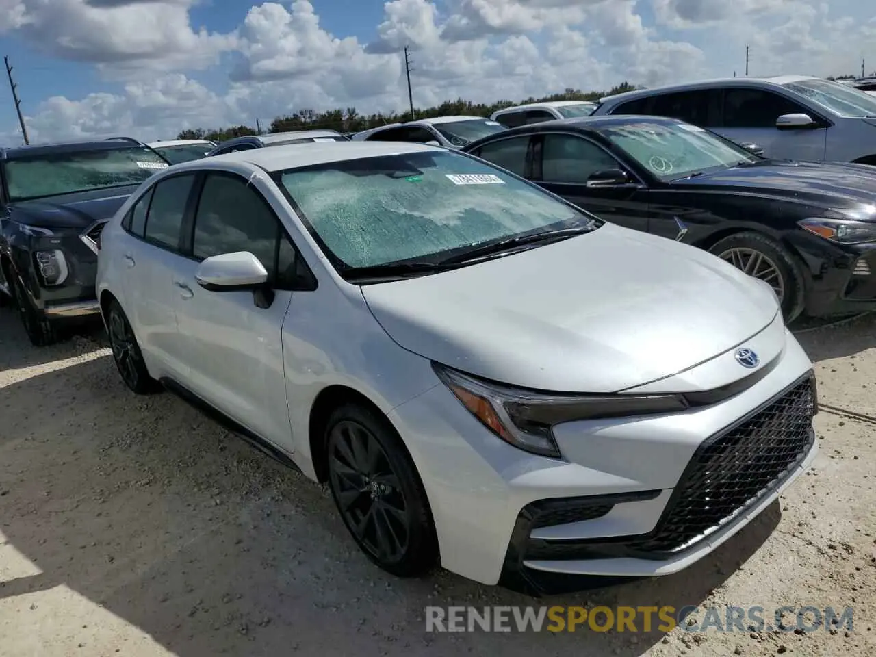 4 fotografías del automóvil dañado JTDBCMFE0R3053268 TOYOTA COROLLA 2024