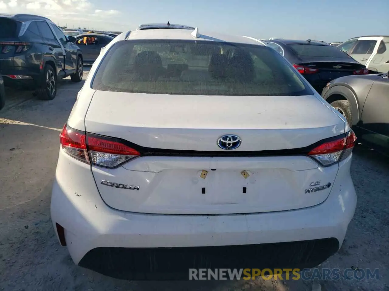 6 fotografías del automóvil dañado JTDBCMFE0RJ023201 TOYOTA COROLLA 2024