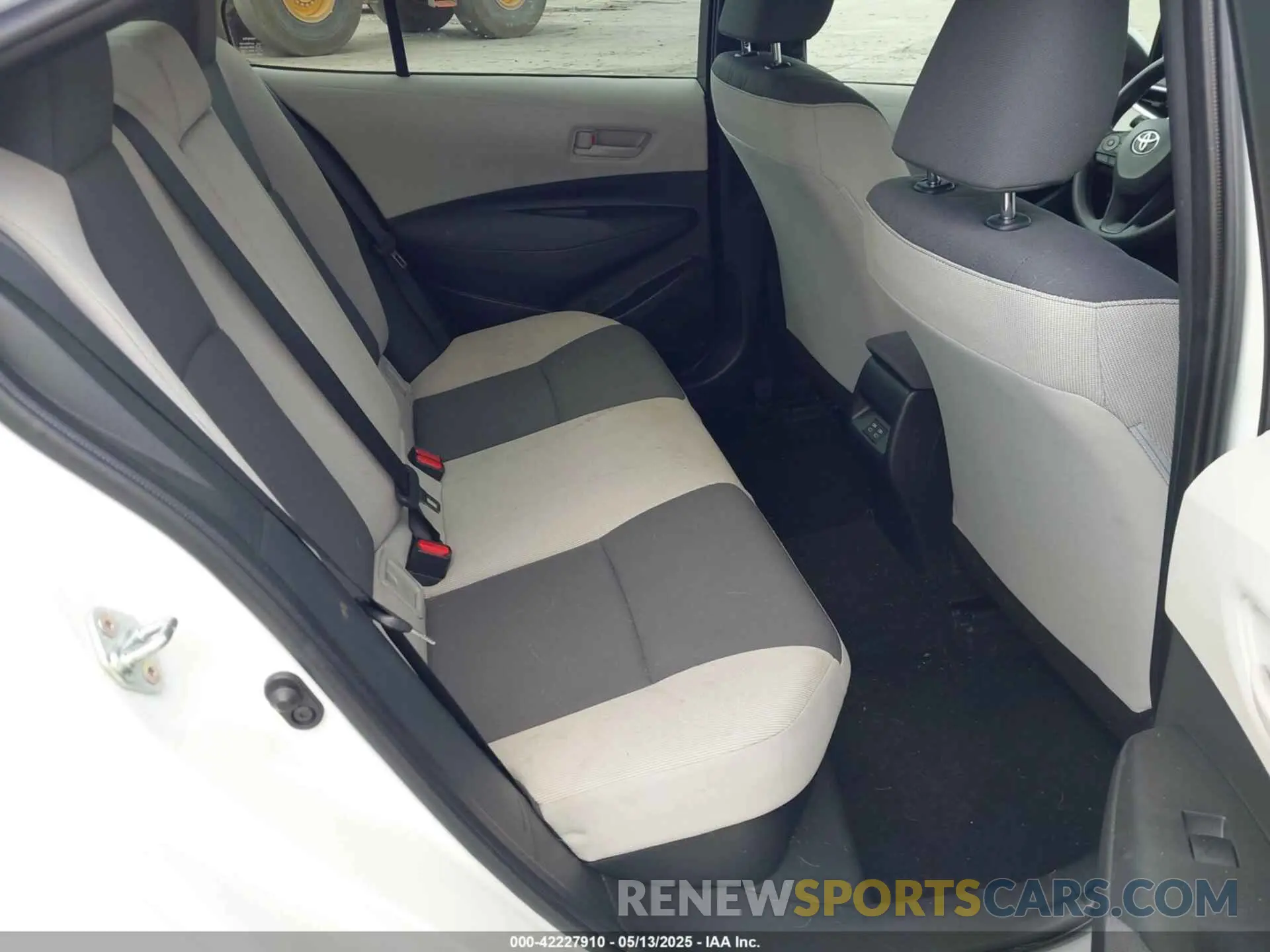 8 fotografías del automóvil dañado JTDBCMFE0RJ031783 TOYOTA COROLLA 2024