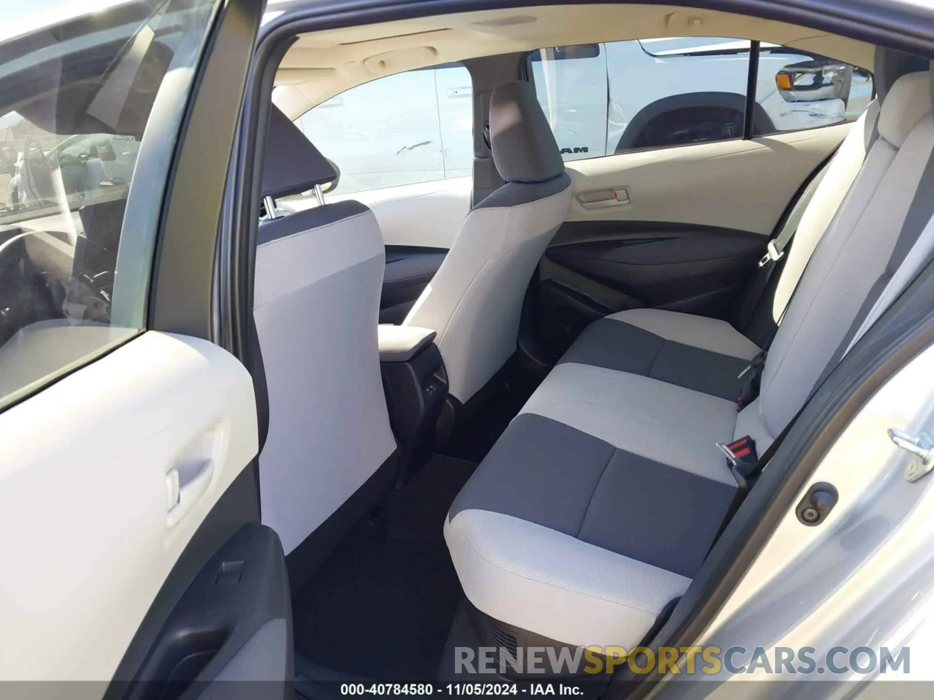 8 fotografías del automóvil dañado JTDBCMFE0RJ033257 TOYOTA COROLLA 2024