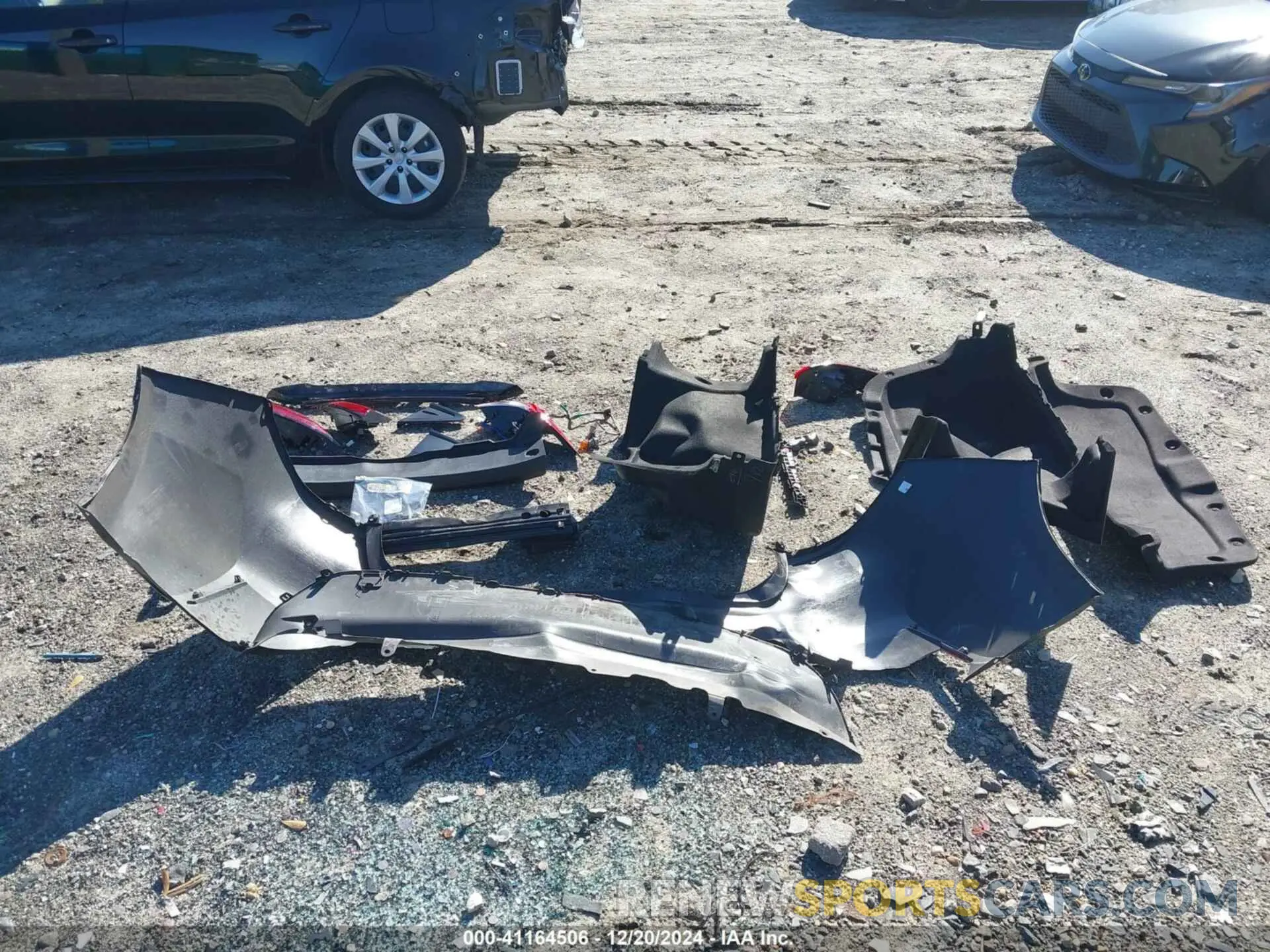 12 fotografías del automóvil dañado JTDBCMFE1R3029688 TOYOTA COROLLA 2024