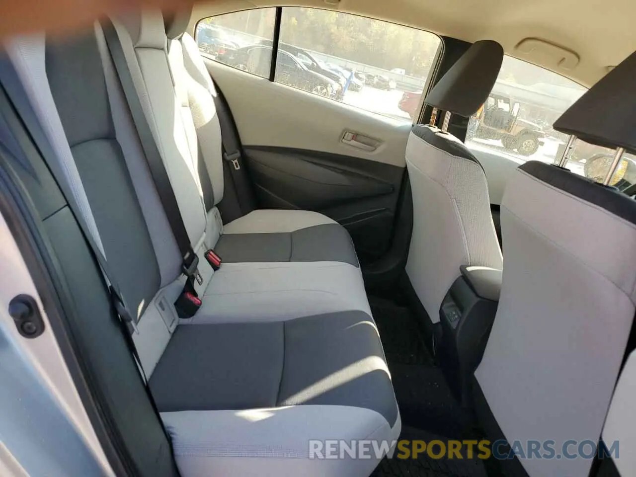 10 fotografías del automóvil dañado JTDBCMFE1R3038990 TOYOTA COROLLA 2024