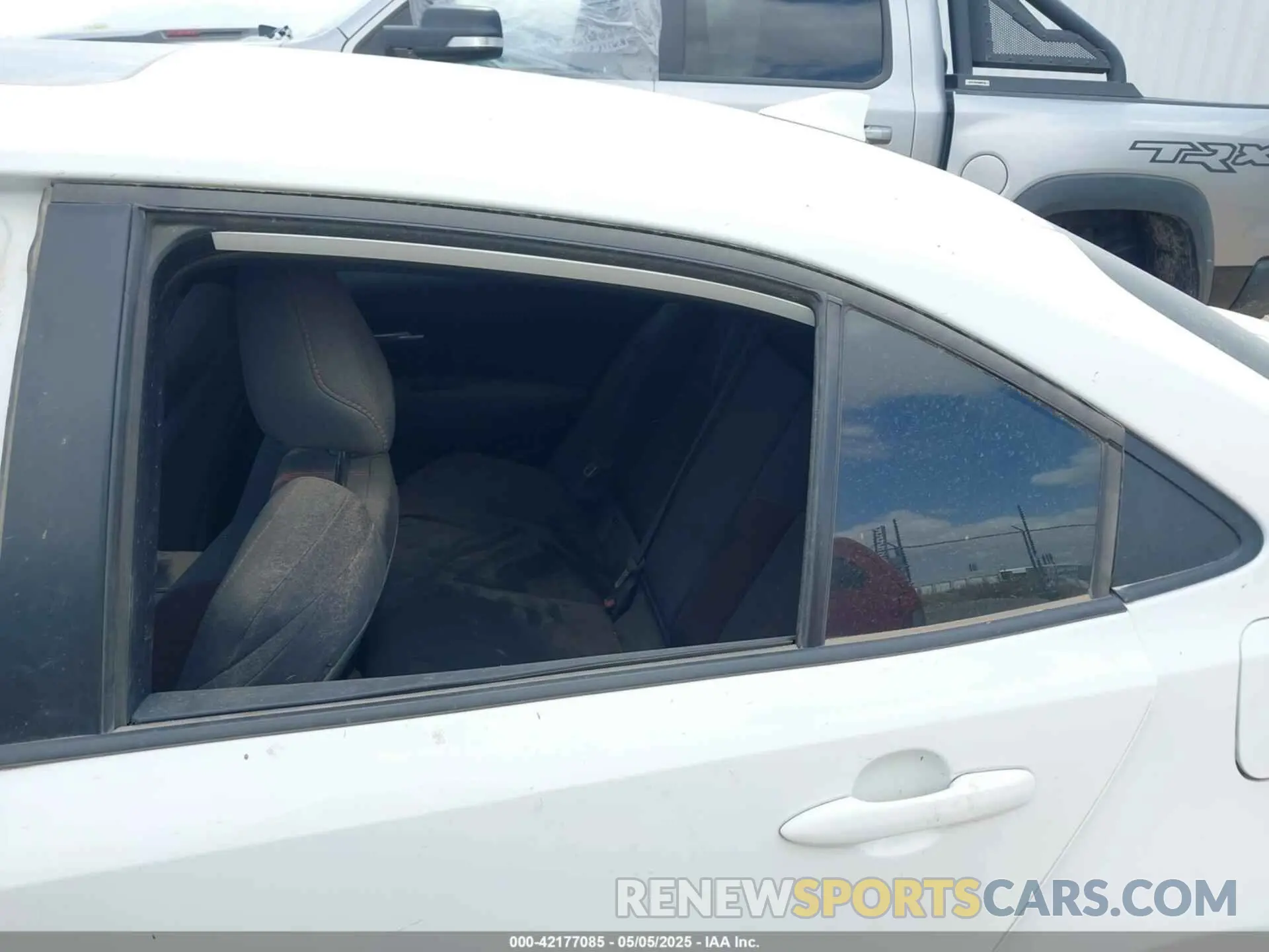 16 fotografías del automóvil dañado JTDBCMFE1R3046409 TOYOTA COROLLA 2024