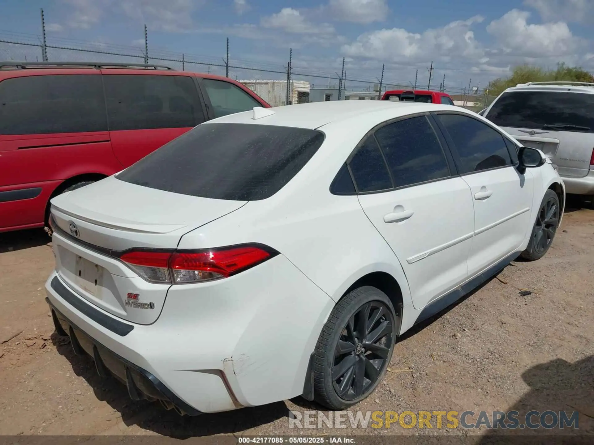 4 fotografías del automóvil dañado JTDBCMFE1R3046409 TOYOTA COROLLA 2024