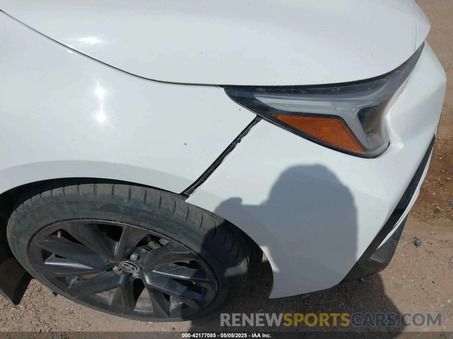 6 fotografías del automóvil dañado JTDBCMFE1R3046409 TOYOTA COROLLA 2024