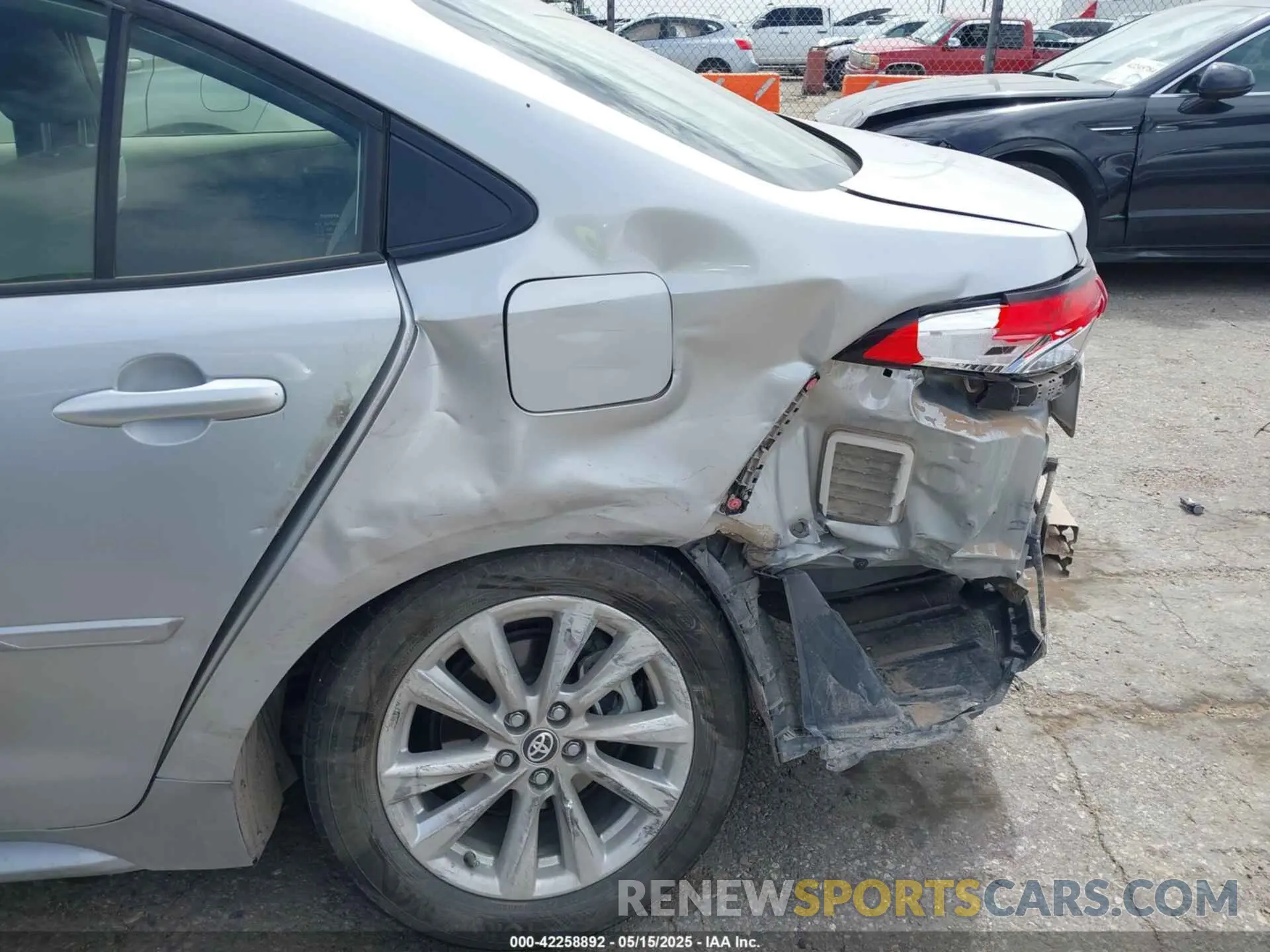 6 fotografías del automóvil dañado JTDBCMFE1R3053215 TOYOTA COROLLA 2024