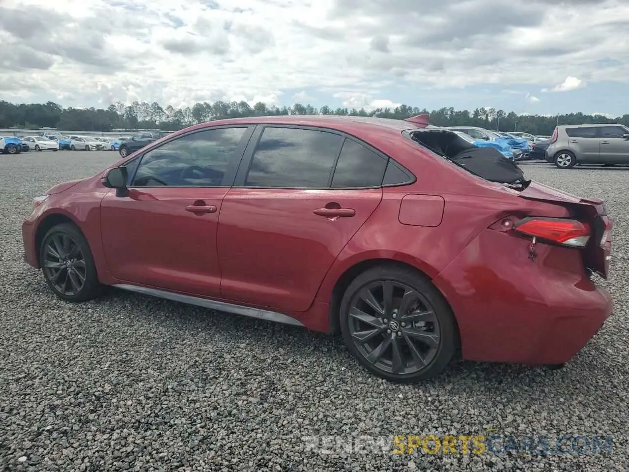 2 fotografías del automóvil dañado JTDBCMFE1RJ018055 TOYOTA COROLLA 2024