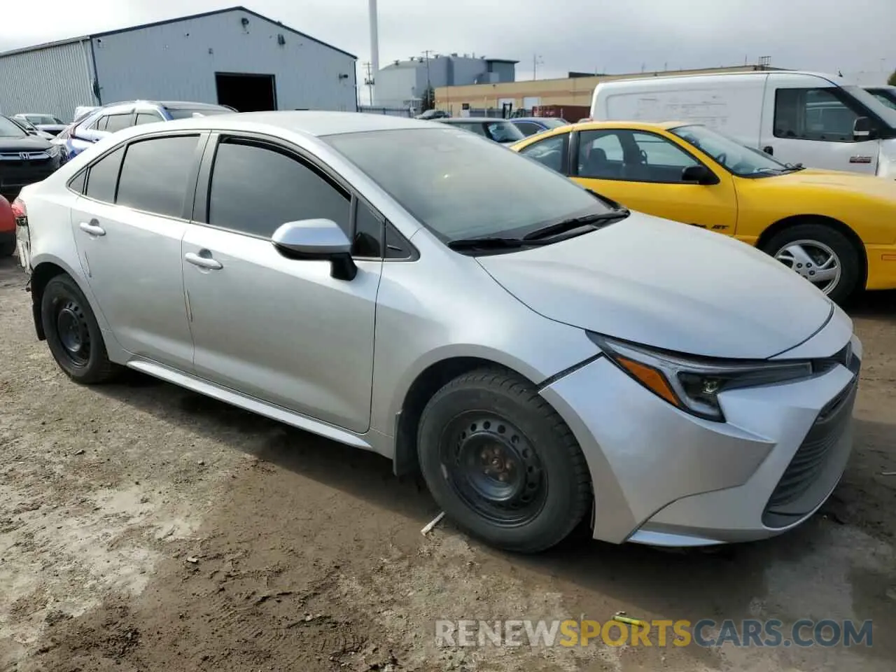 4 fotografías del automóvil dañado JTDBCMFE2R3029652 TOYOTA COROLLA 2024