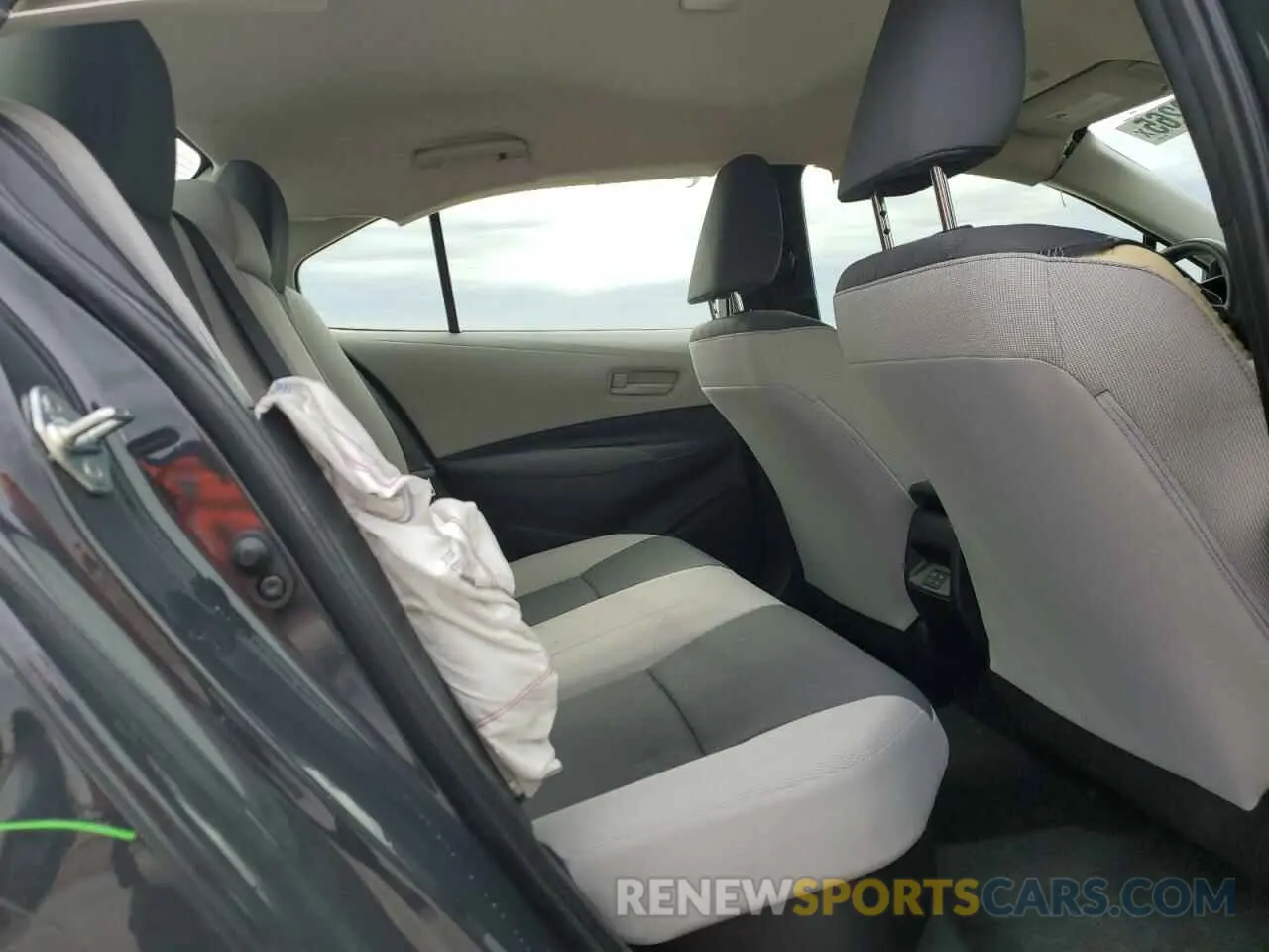 10 fotografías del automóvil dañado JTDBCMFE2R3038688 TOYOTA COROLLA 2024