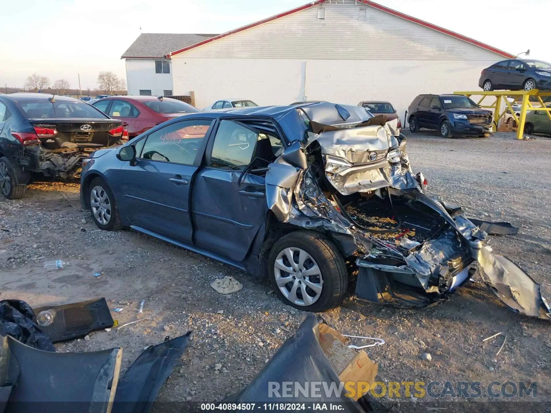 3 fotografías del automóvil dañado JTDBCMFE2R3050565 TOYOTA COROLLA 2024