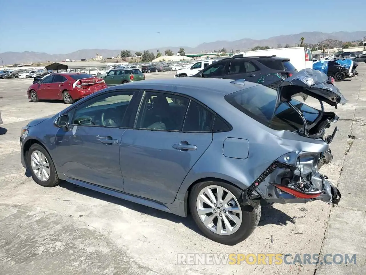 2 fotografías del automóvil dañado JTDBCMFE2R3051974 TOYOTA COROLLA 2024