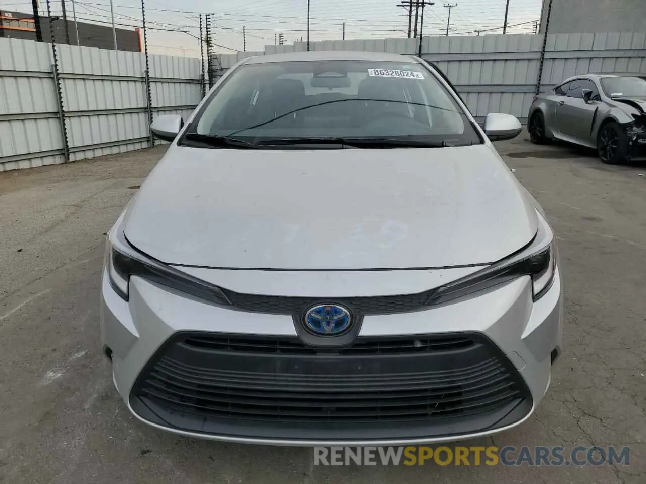 5 fotografías del automóvil dañado JTDBCMFE2R3057581 TOYOTA COROLLA 2024